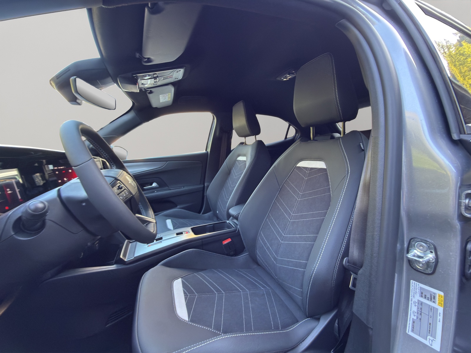 OPEL Mokka 1.2 Turbo Hybrid VIVA-image-13