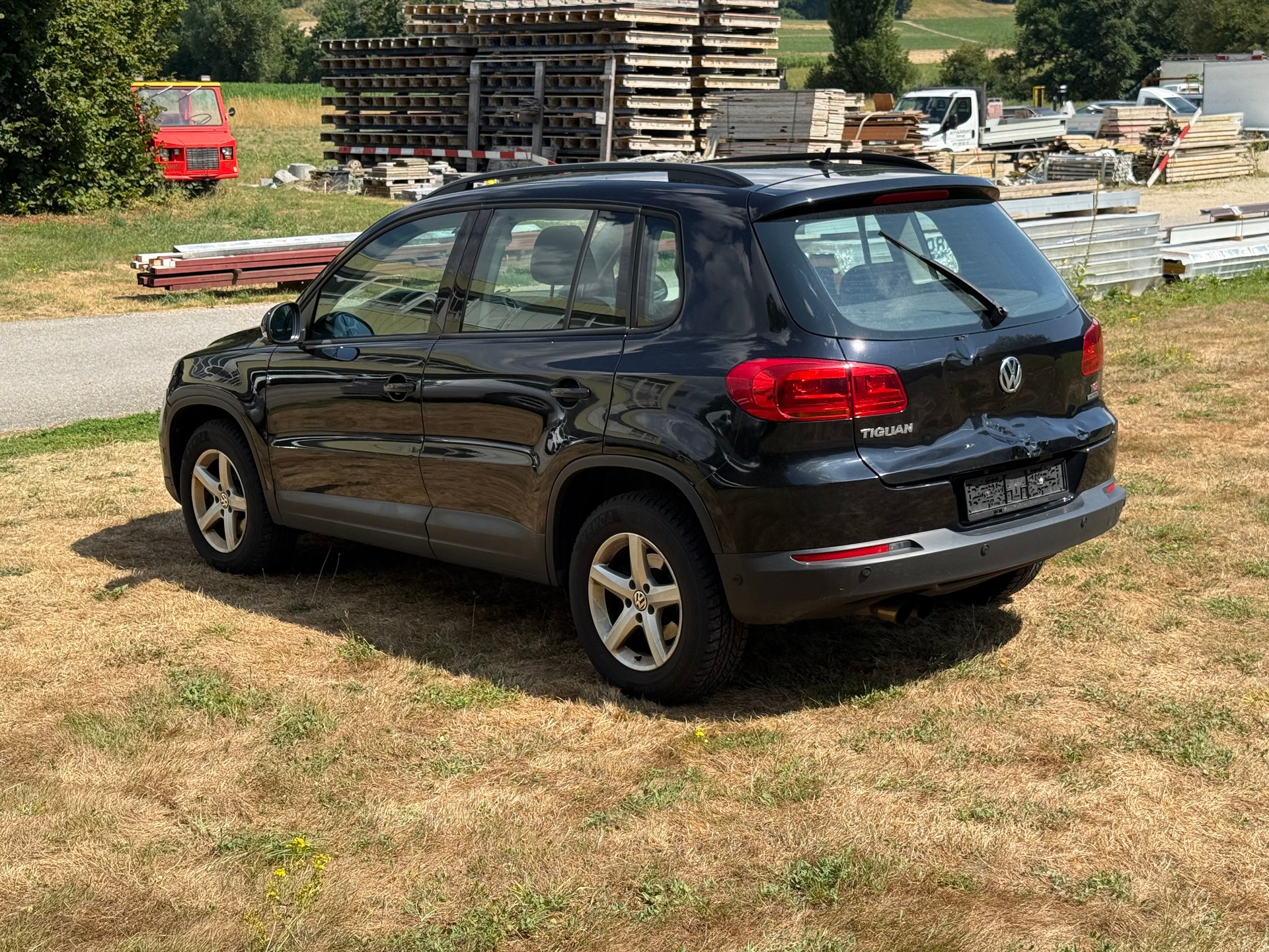 VW Tiguan 1.4 TSI Design 4Motion-image-3
