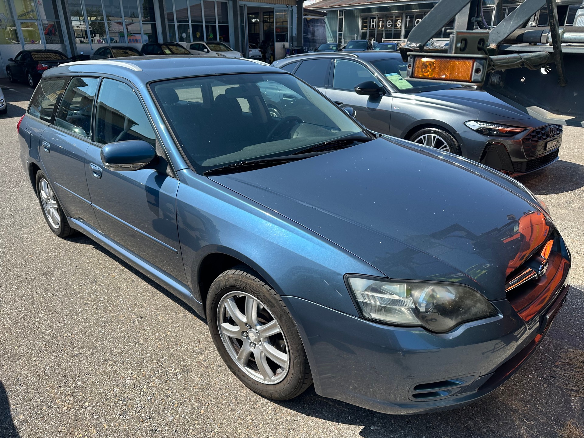 SUBARU Legacy 2.0i AWD Swiss-image-1