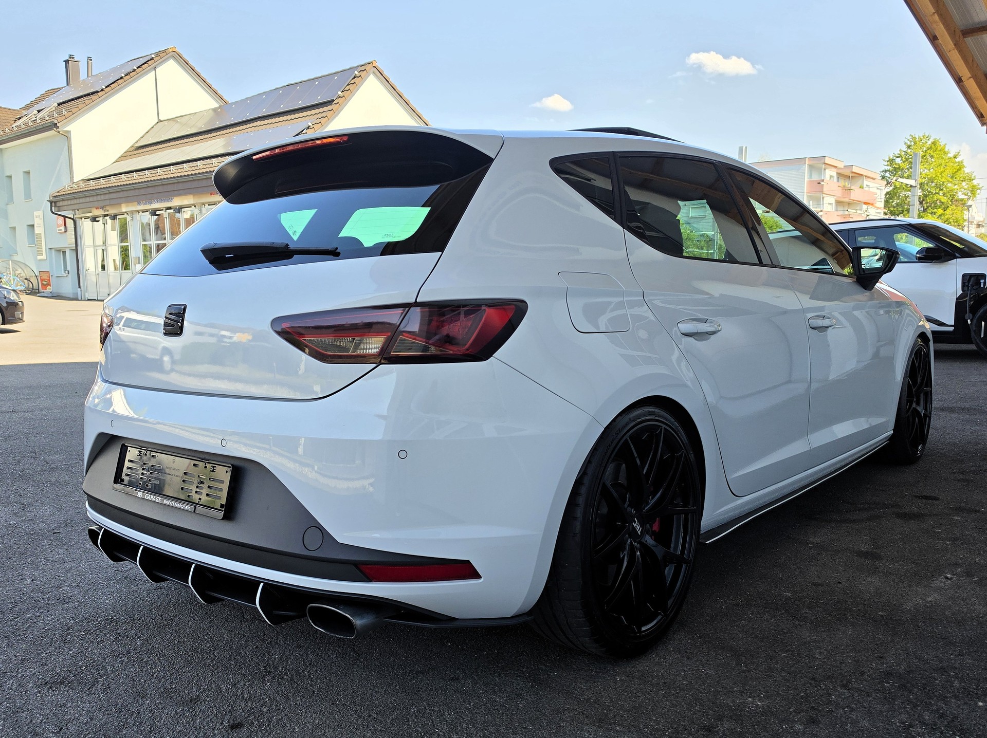 SEAT Leon 2.0 TSI Cupra 290 DSG-image-9