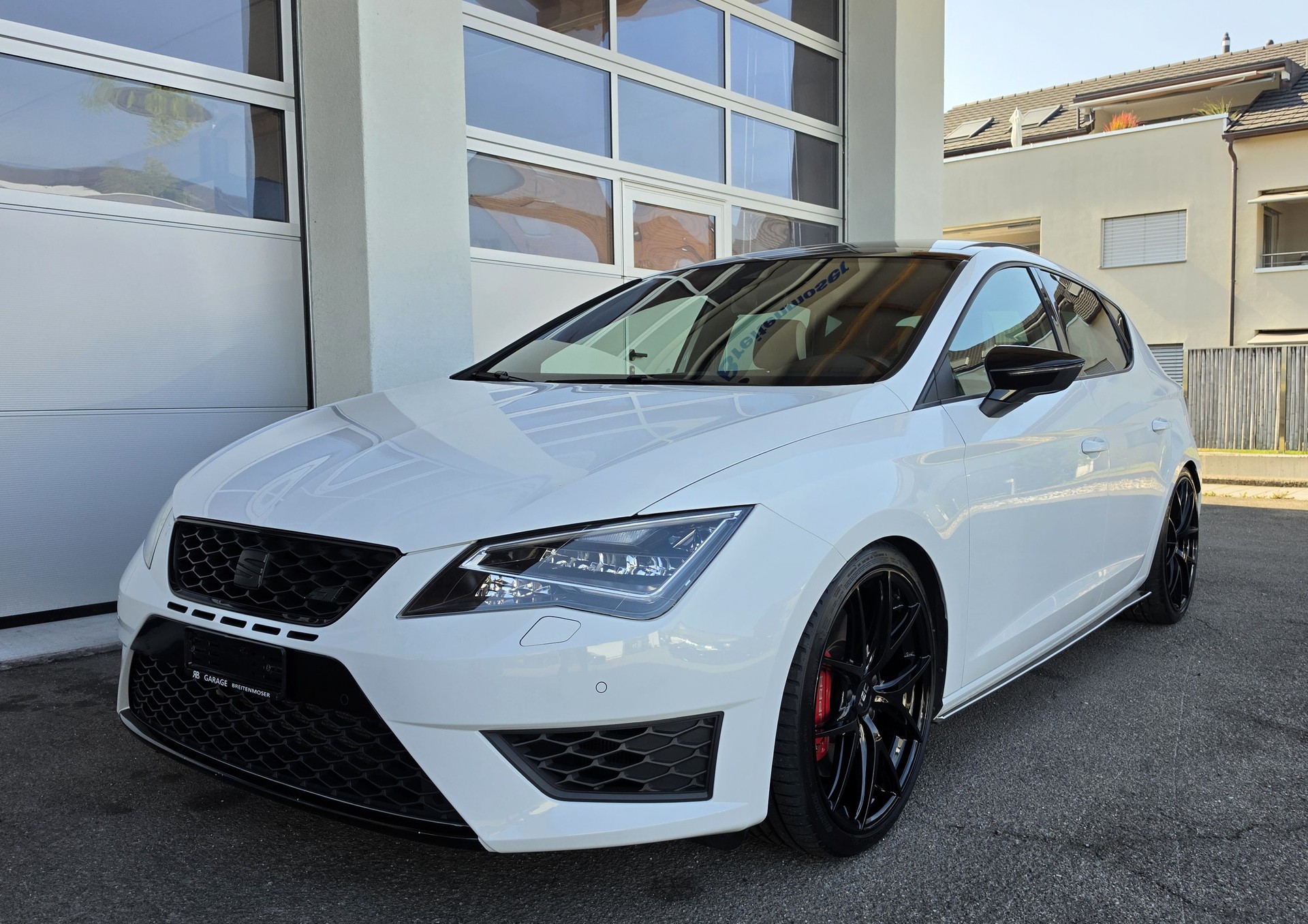SEAT Leon 2.0 TSI Cupra 290 DSG-image-1