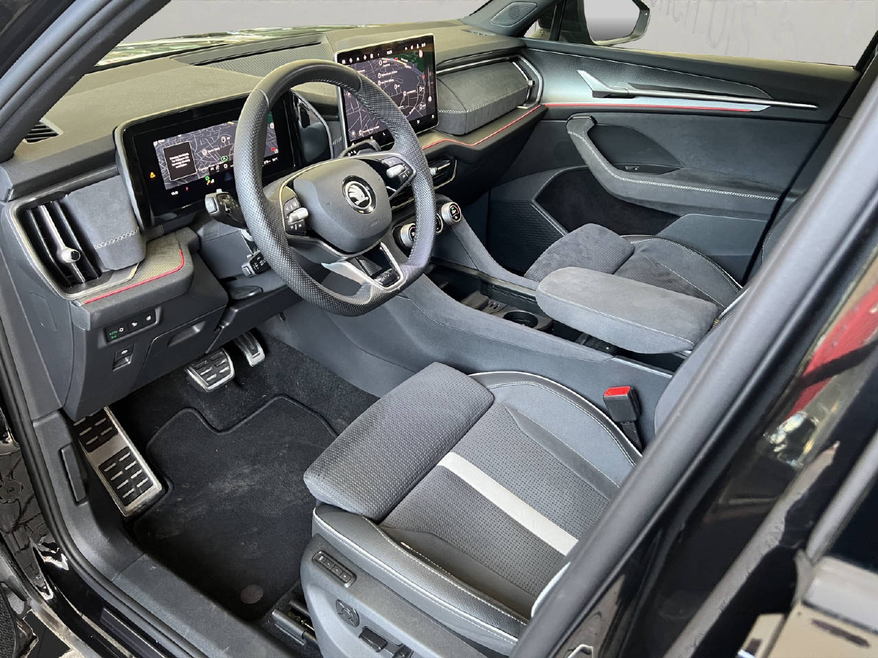SKODA Kodiaq 2.0 TDI Sportline 4x4 DSG-Automat-image-8