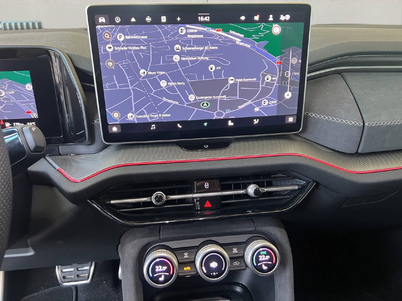 SKODA Kodiaq 2.0 TDI Sportline 4x4 DSG-Automat-image-14