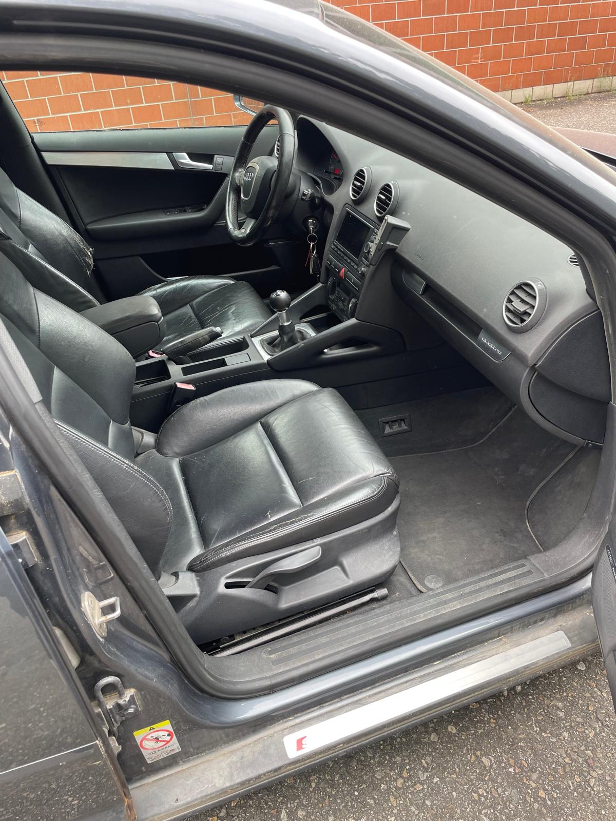 AUDI A3 Sportback 2.0 TDI Attraction quattro-image-4