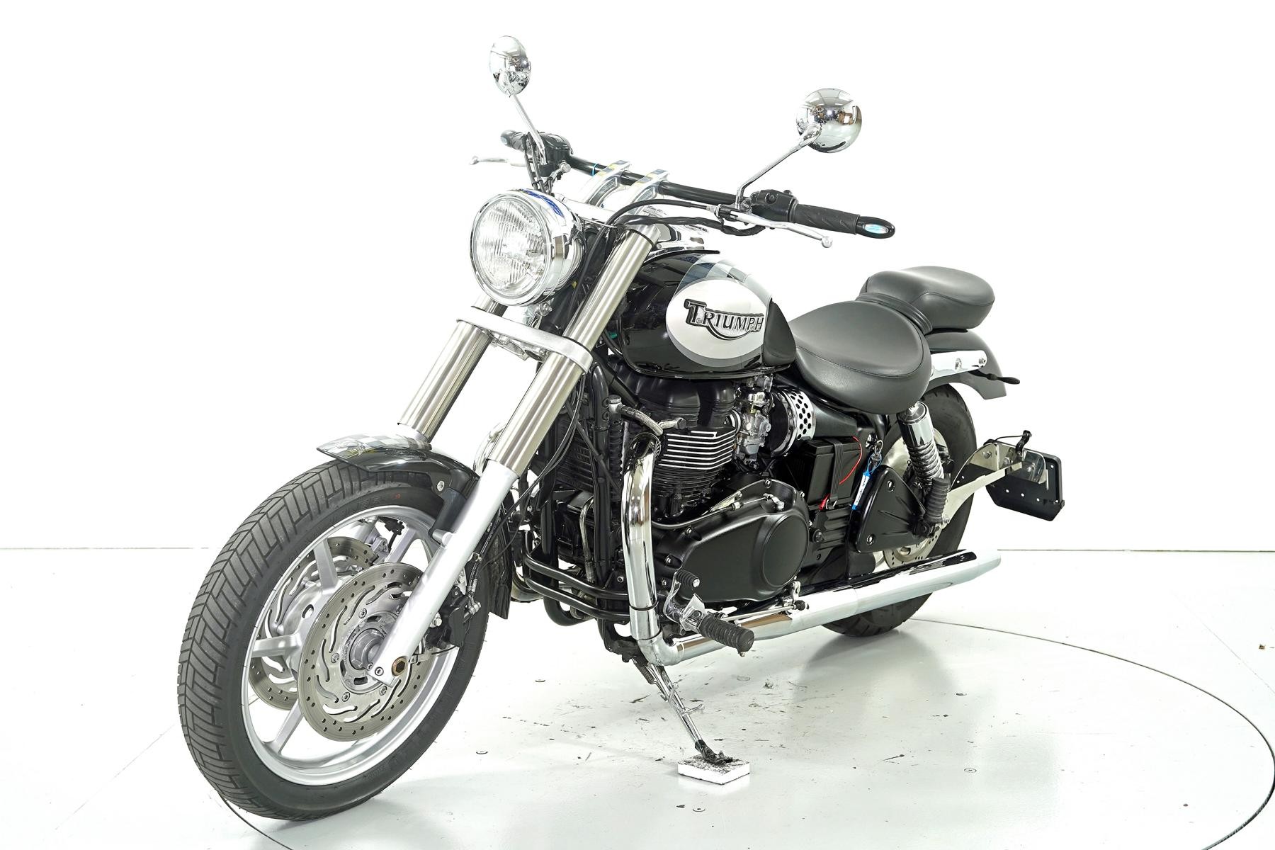 TRIUMPH Speedmaster-showroom-element-2