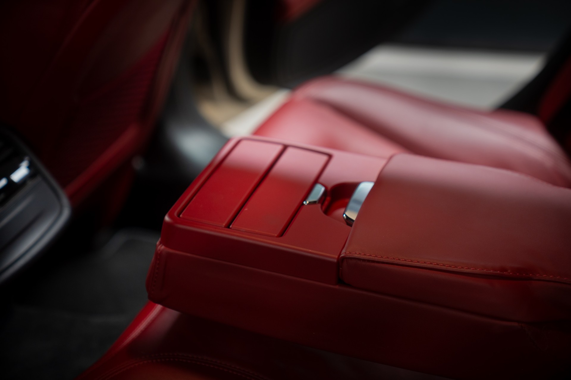 MASERATI 3.0 V6 S Q4-image-10
