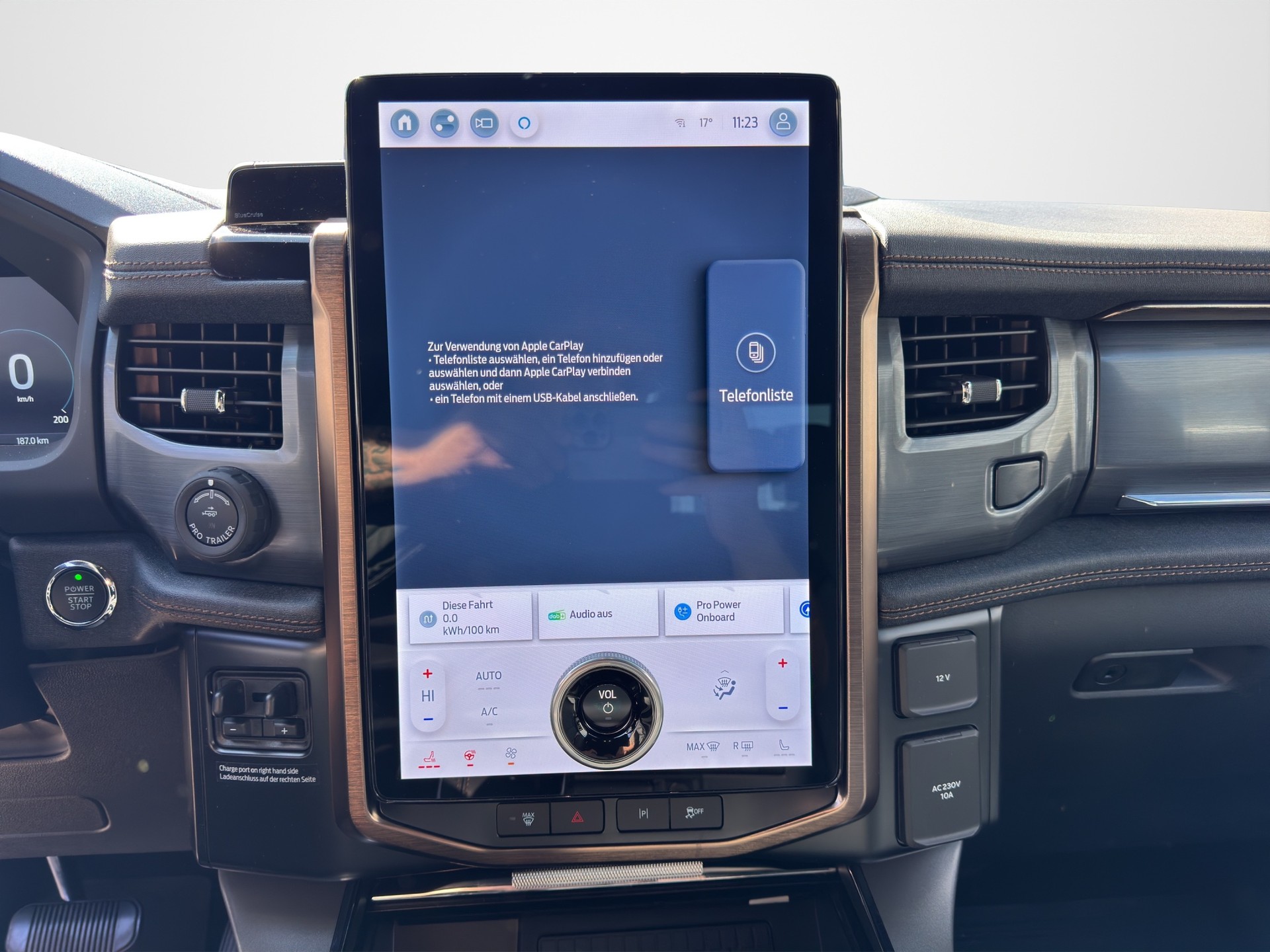 FORD F-150 Lightning DKab.Pick-up 98 kWh Lariat Launch Edition-image-8