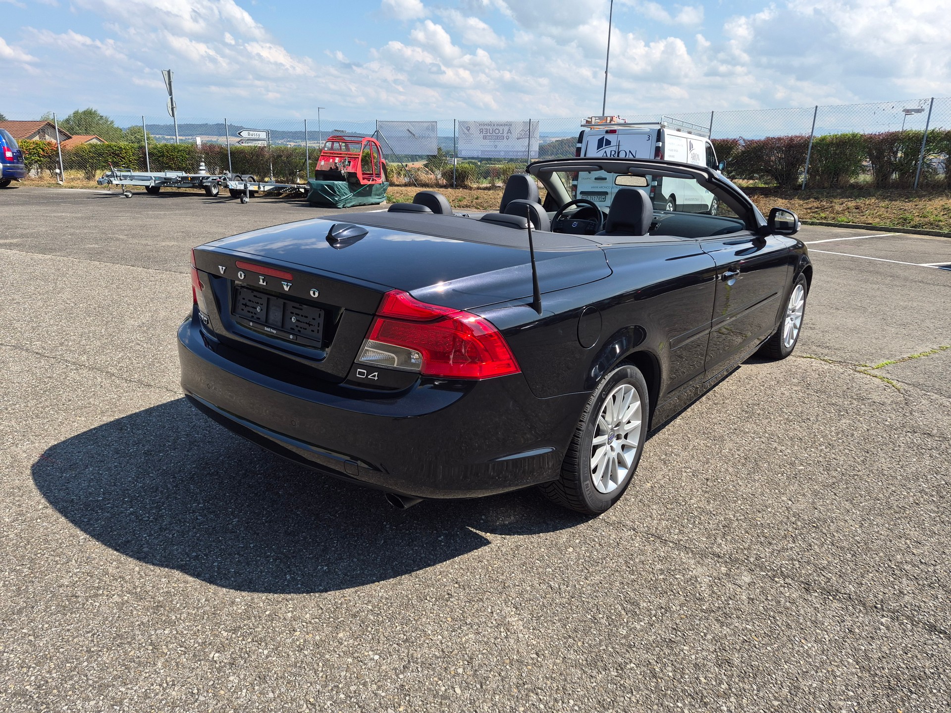 VOLVO C70 D4 Momentum Geartronic-image-1