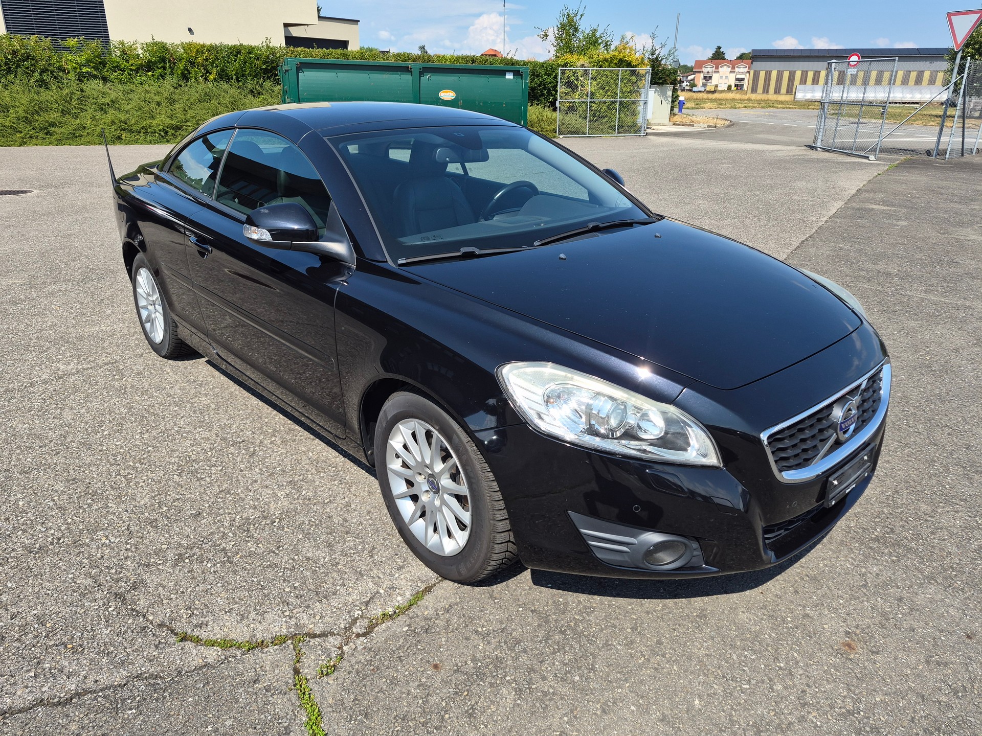 VOLVO C70 D4 Momentum Geartronic-image-4