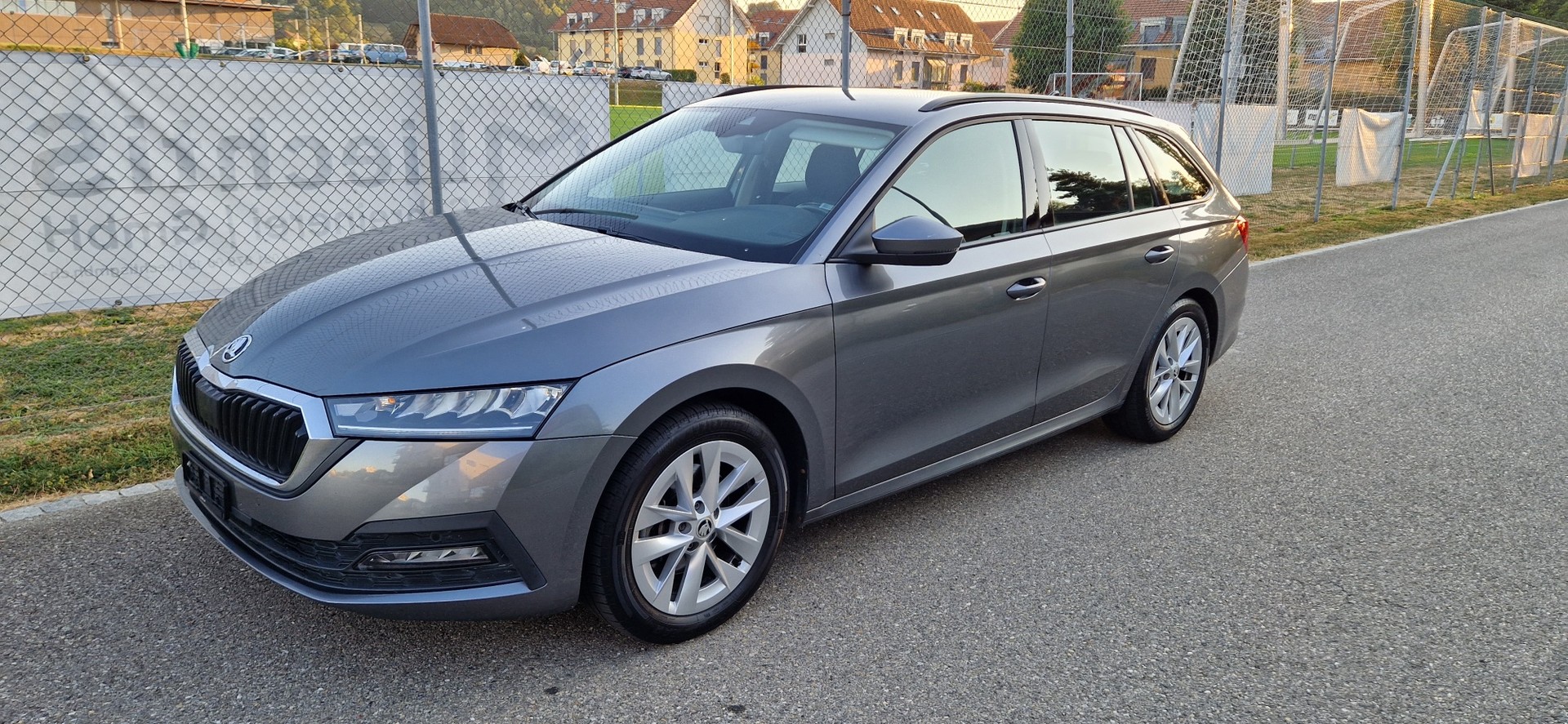 SKODA 2.0 TSI Ambition 4x4 DSG-image-0