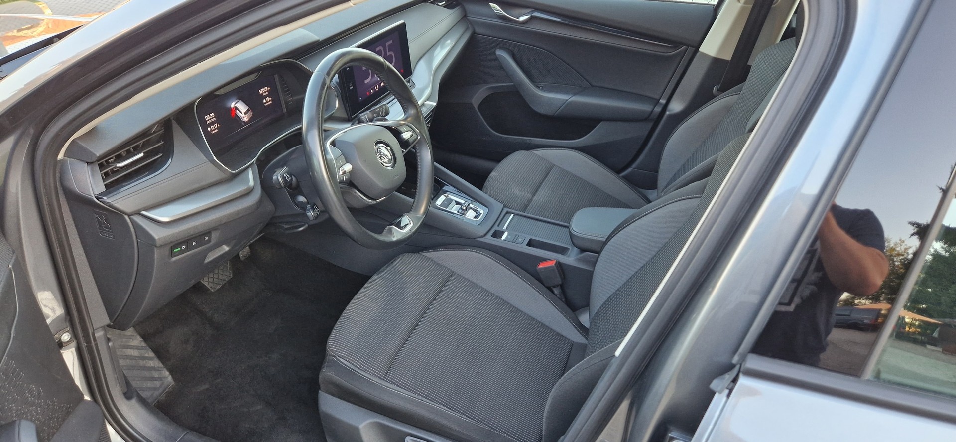SKODA 2.0 TSI Ambition 4x4 DSG-image-4