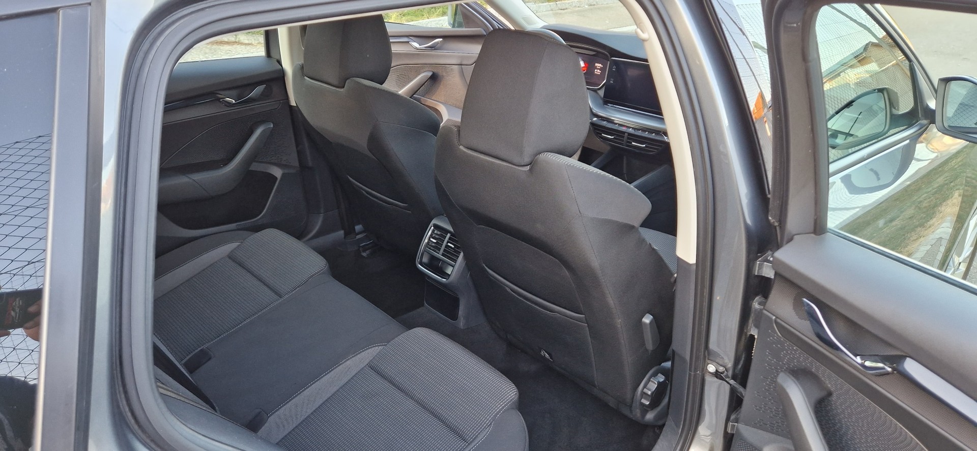 SKODA 2.0 TSI Ambition 4x4 DSG-image-7