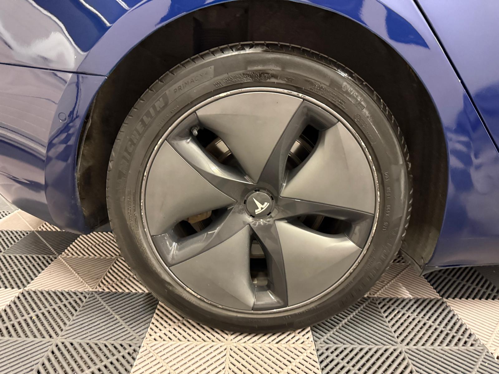 TESLA Model 3 Long Range Dual Motor AWD-image-25
