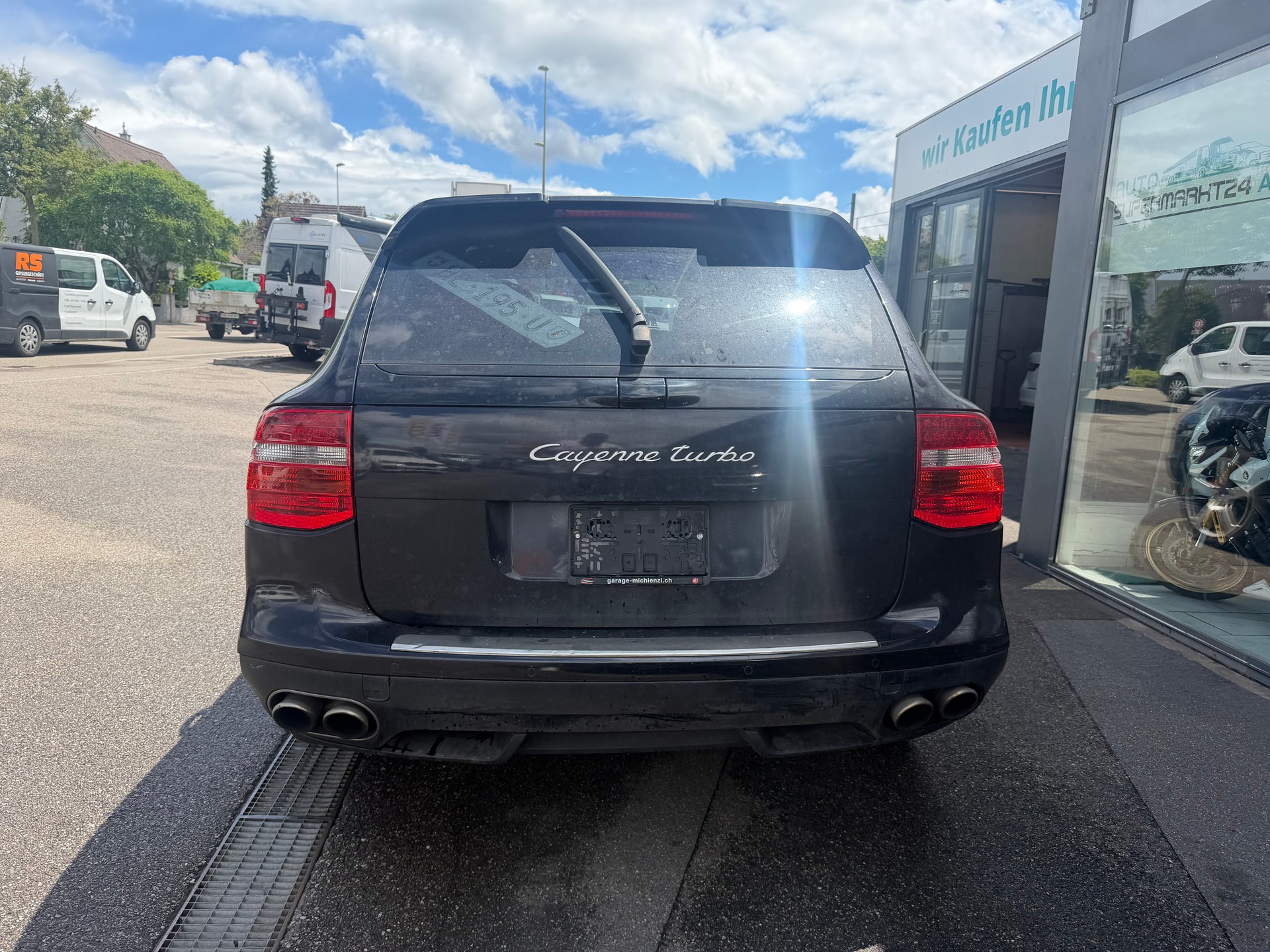 PORSCHE Cayenne Turbo-image-3