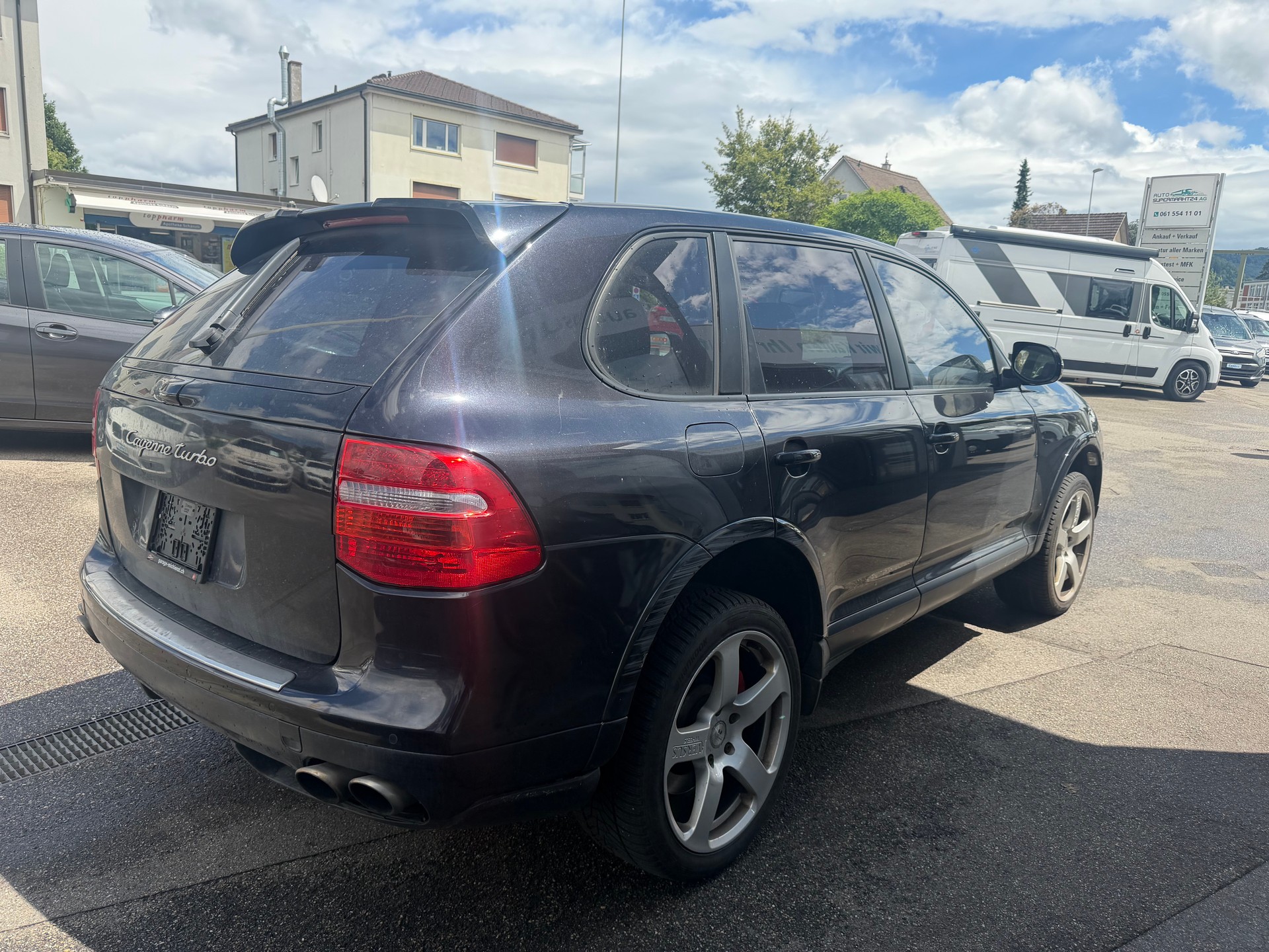 PORSCHE Cayenne Turbo-image-4