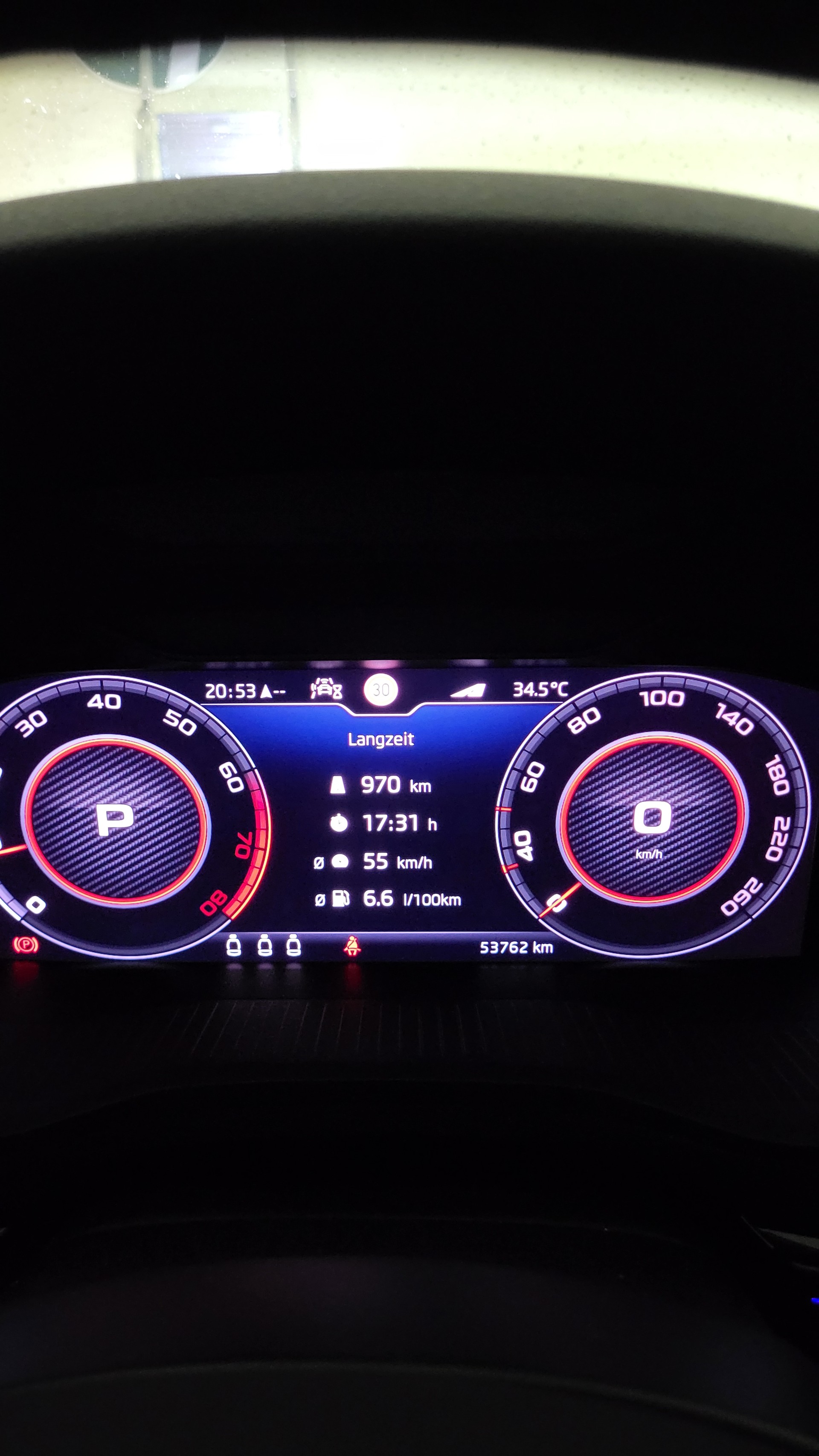 SKODA 2.0 TSI SportLine DSG 4x4-image-5
