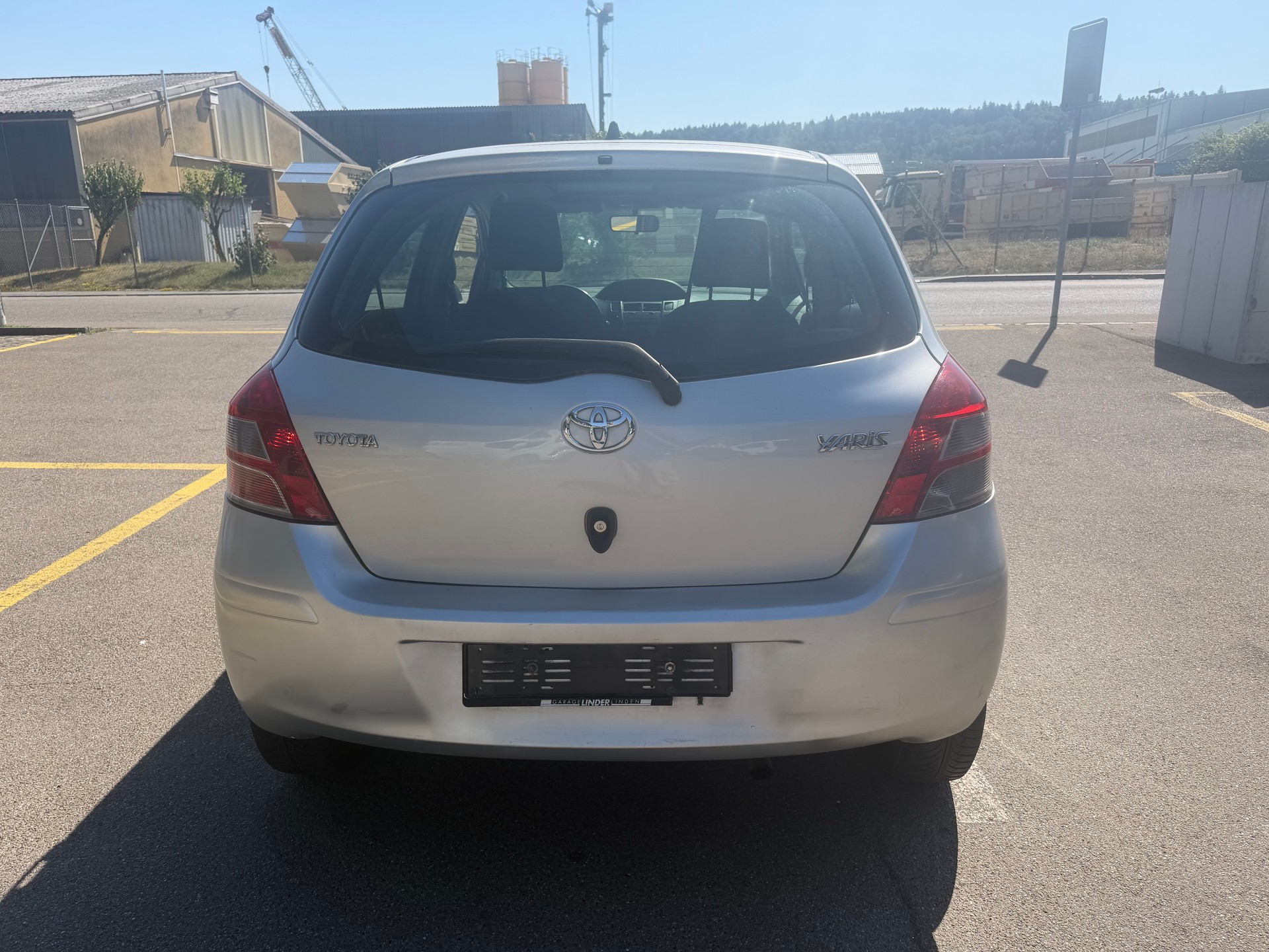 TOYOTA Yaris 1.33 Linea Sol-image-4