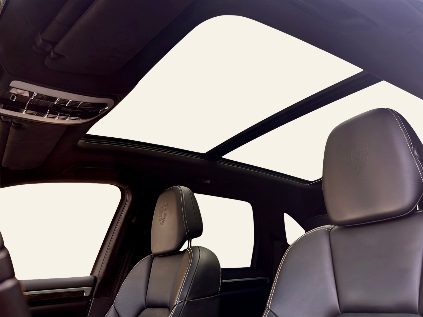 PORSCHE Cayenne Turbo S *FAB Design*-image-19