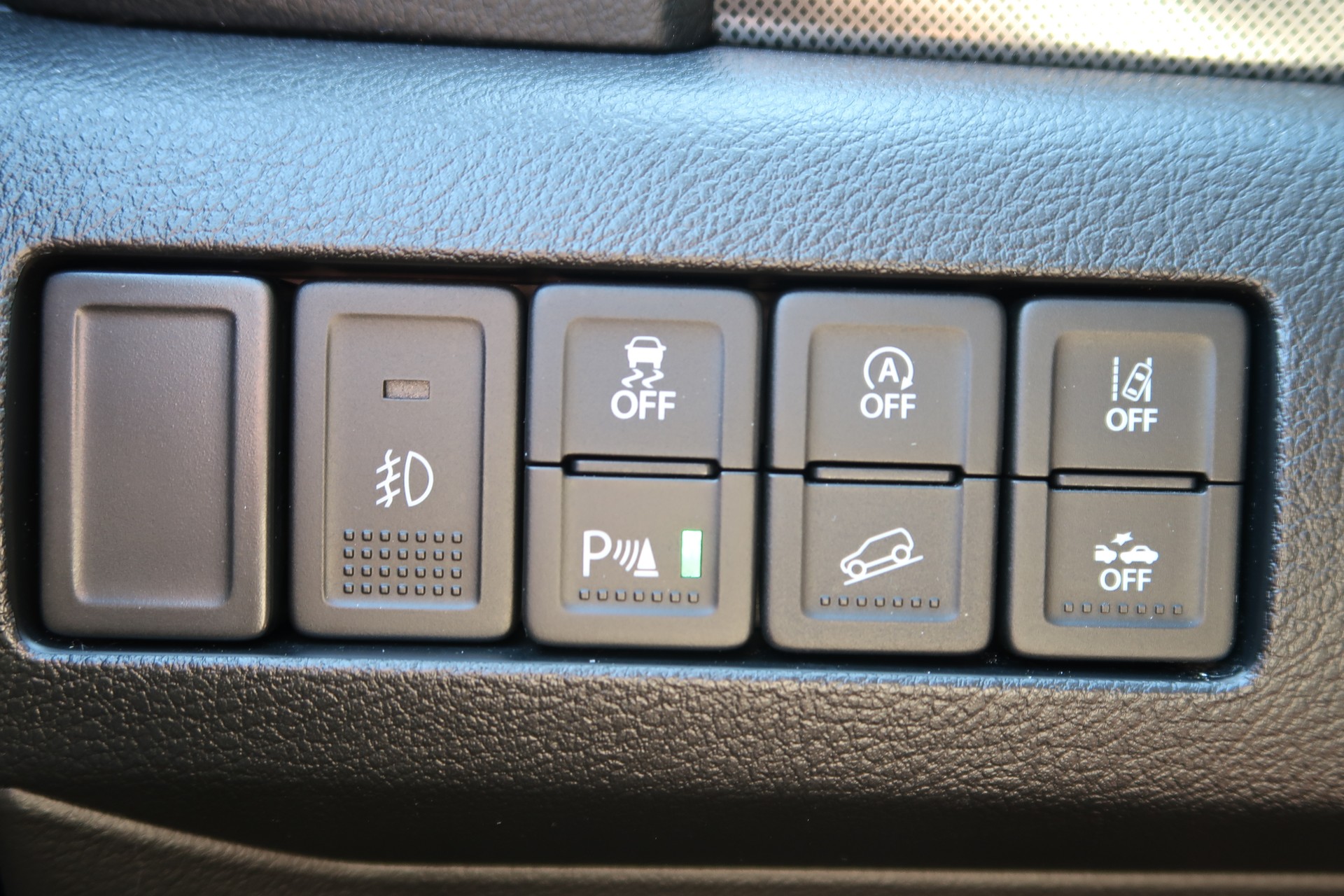 SUZUKI Vitara 1.4 Boosterjet Compact Top Hybrid Automatic-image-22