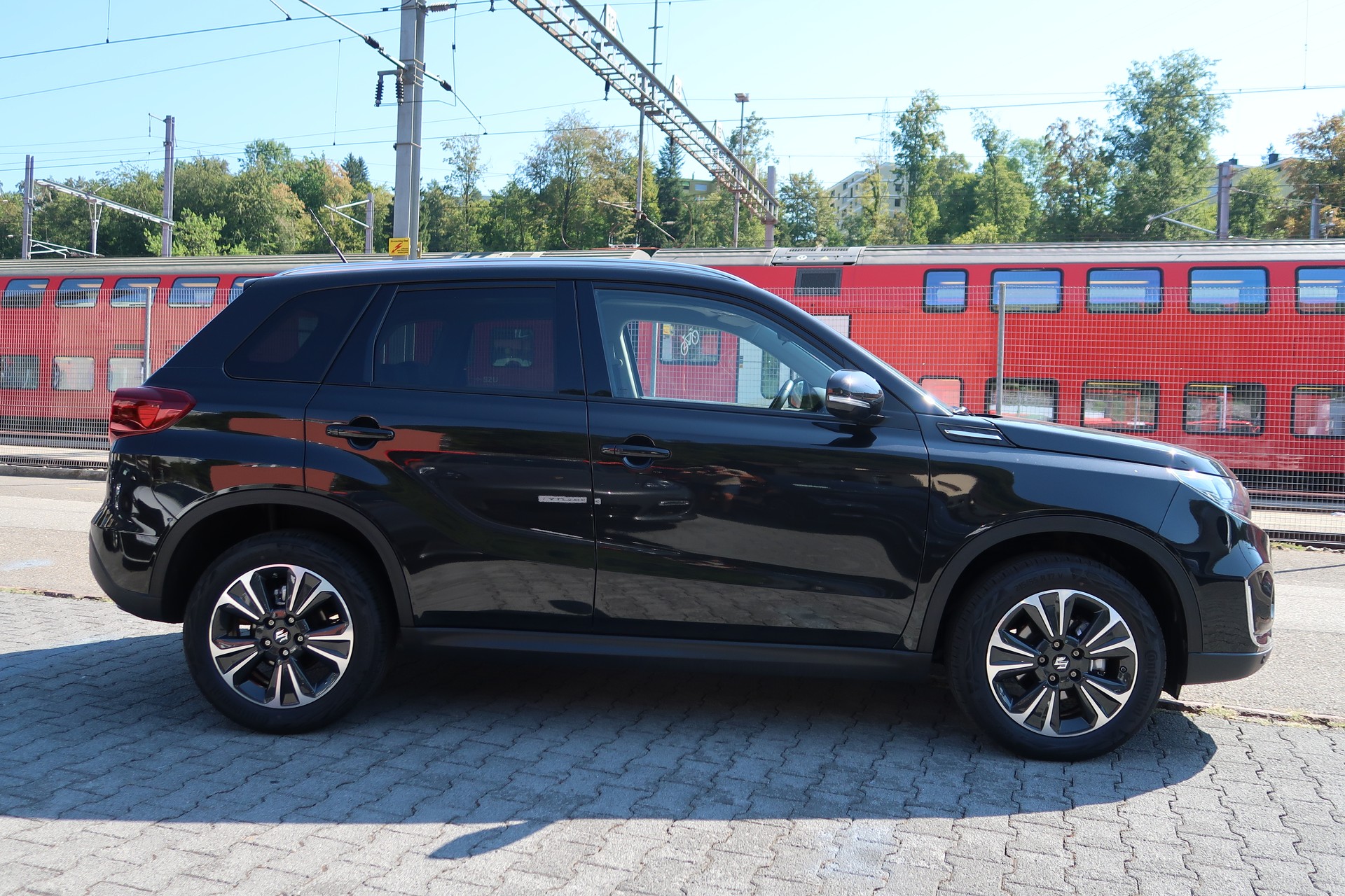 SUZUKI Vitara 1.4 Boosterjet Compact Top Hybrid Automatic-image-3