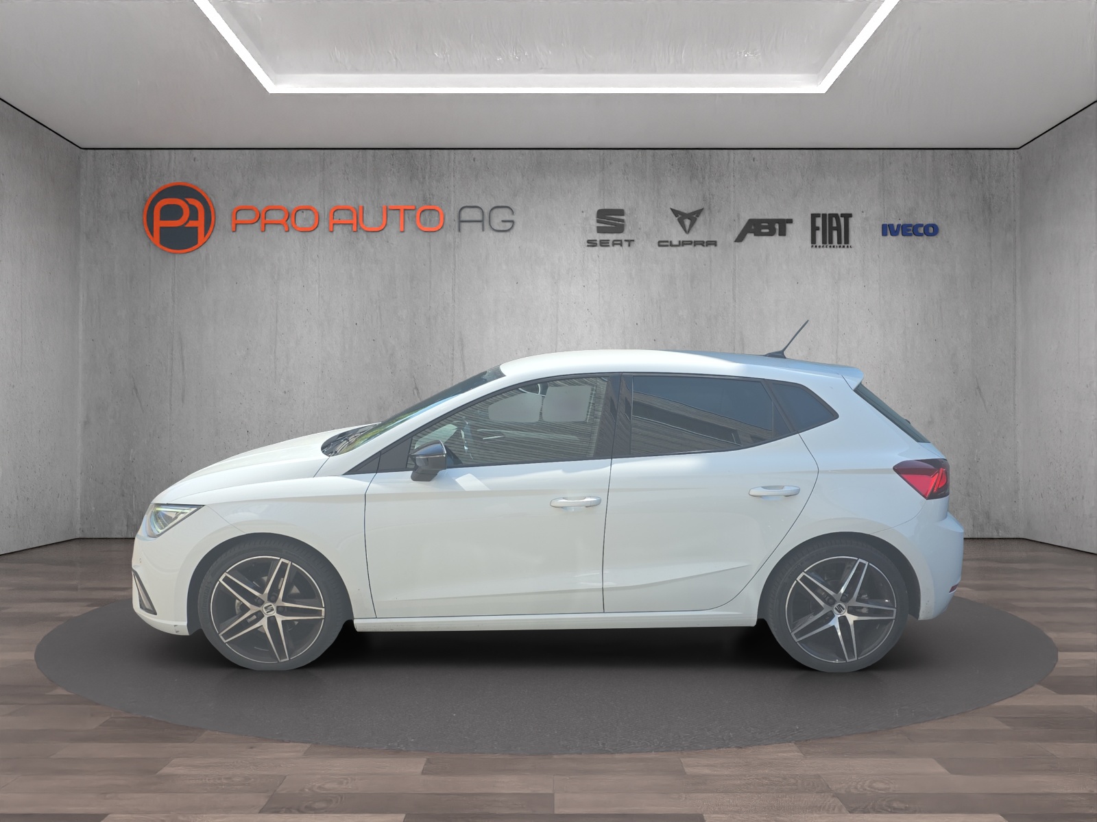 SEAT Ibiza 1.0 EcoTSI Hola FR DSG-image-1