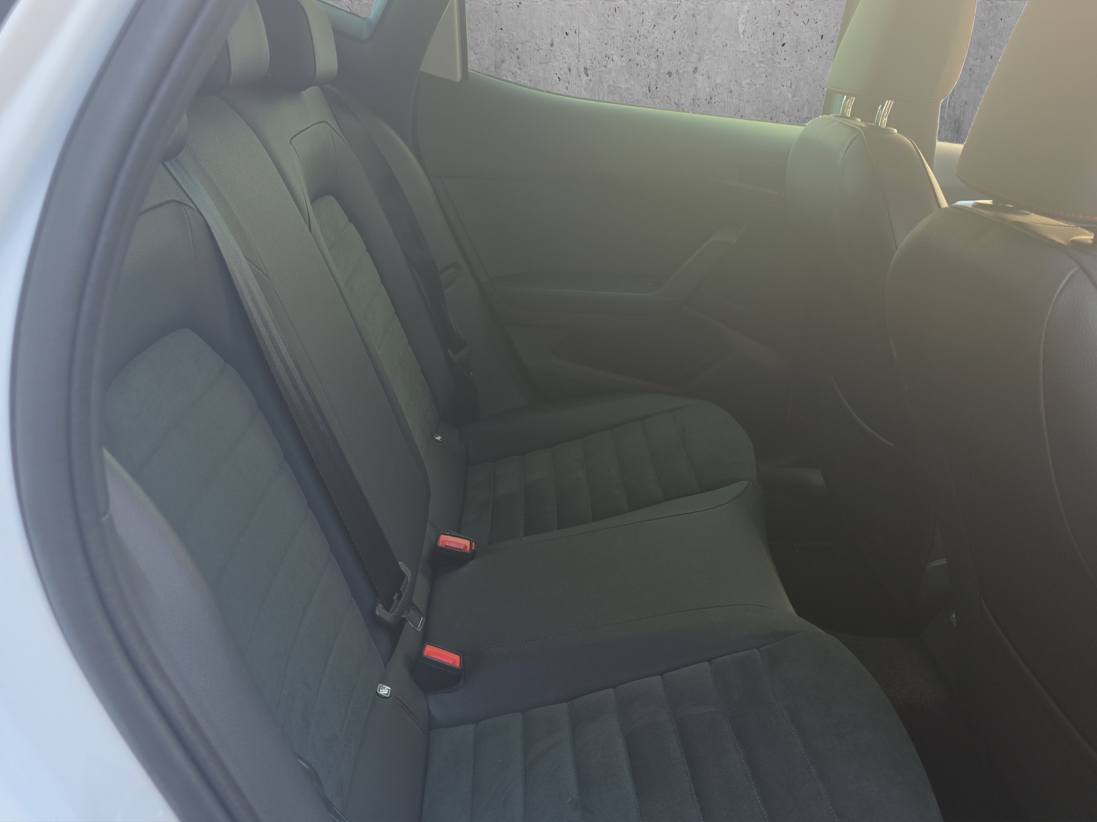 SEAT Ibiza 1.0 EcoTSI Hola FR DSG-image-12