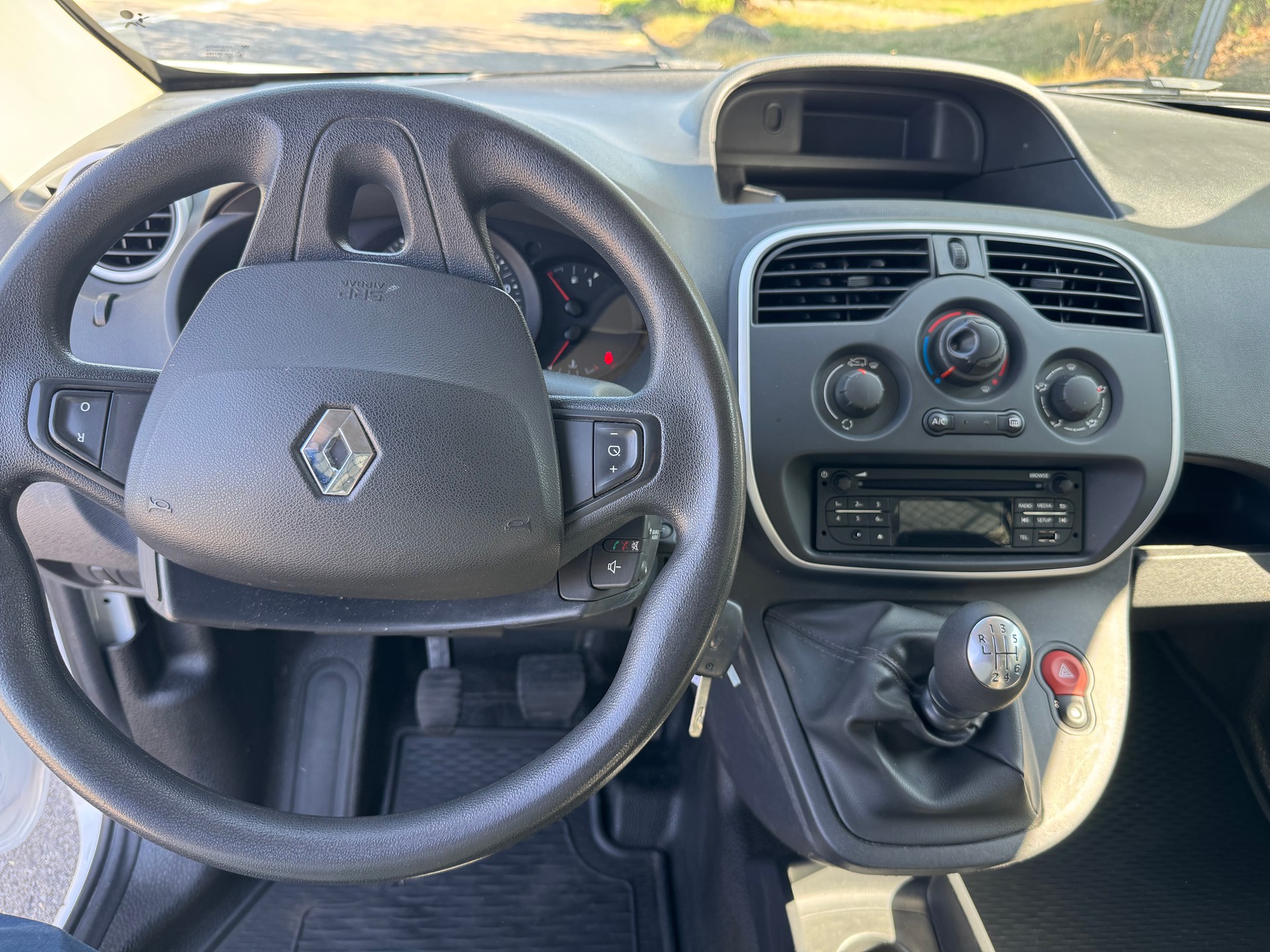 RENAULT Kangoo Medium dCi 95 ENERGY Access-image-13