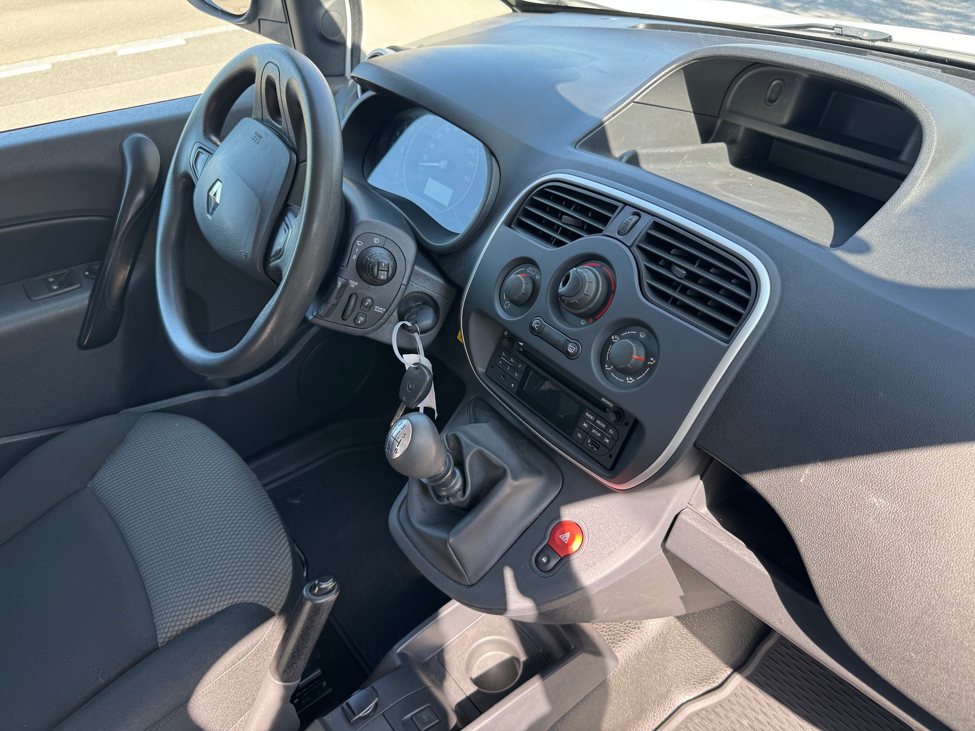 RENAULT Kangoo Medium dCi 95 ENERGY Access-image-8