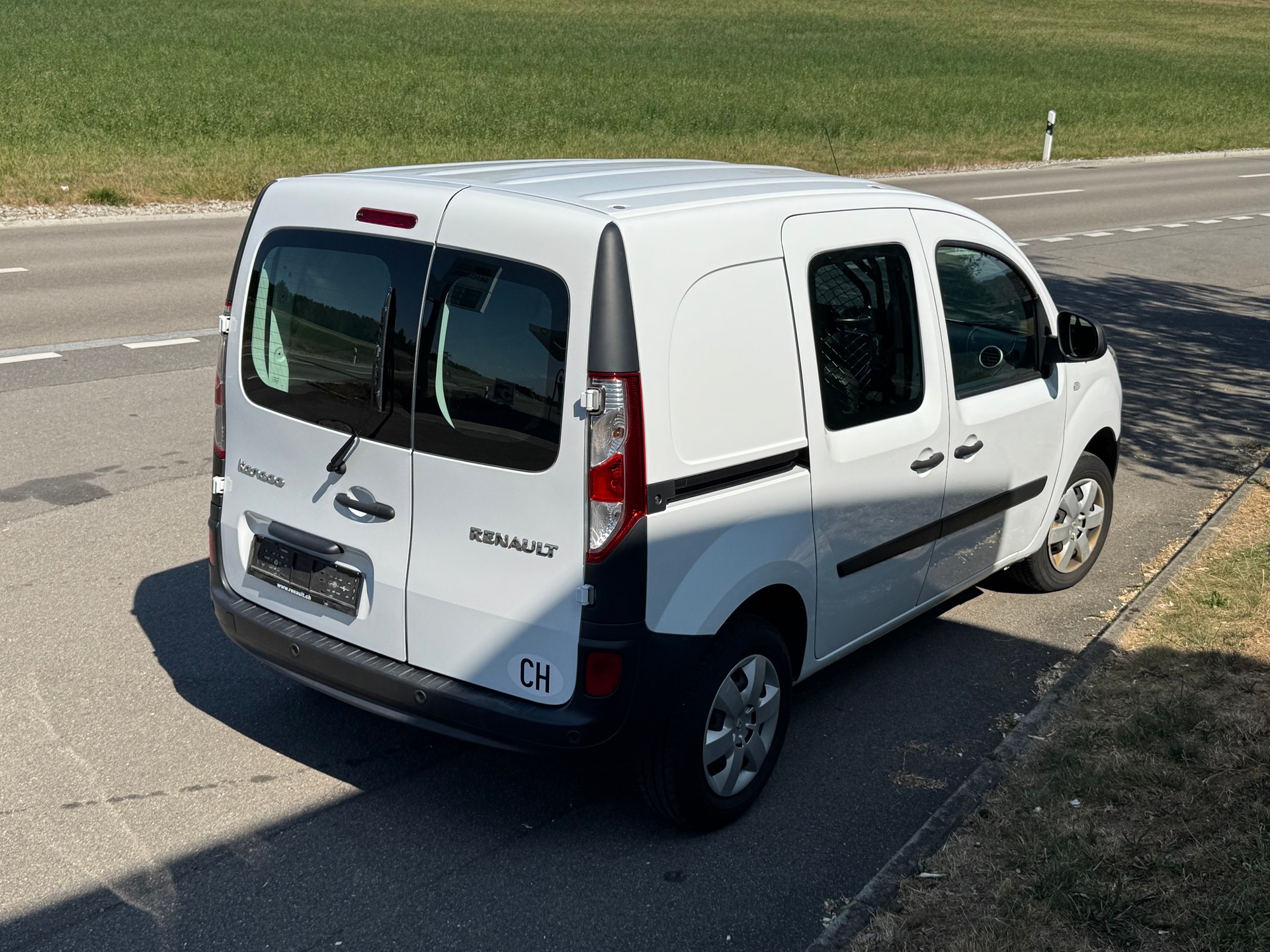 RENAULT Kangoo Medium dCi 95 ENERGY Access-image-4