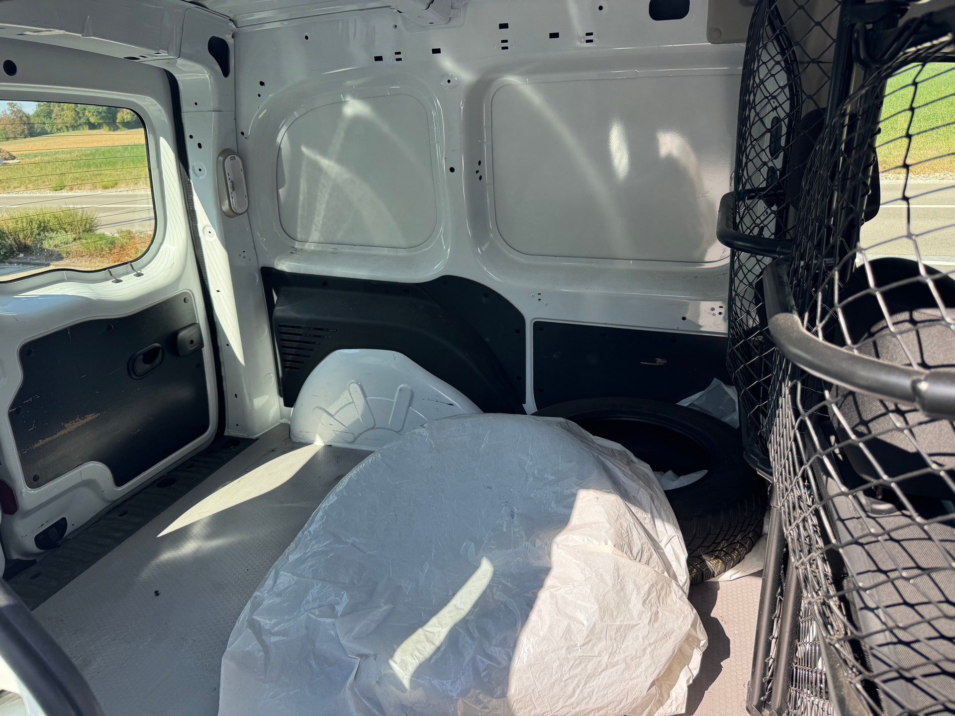 RENAULT Kangoo Medium dCi 95 ENERGY Access-image-10