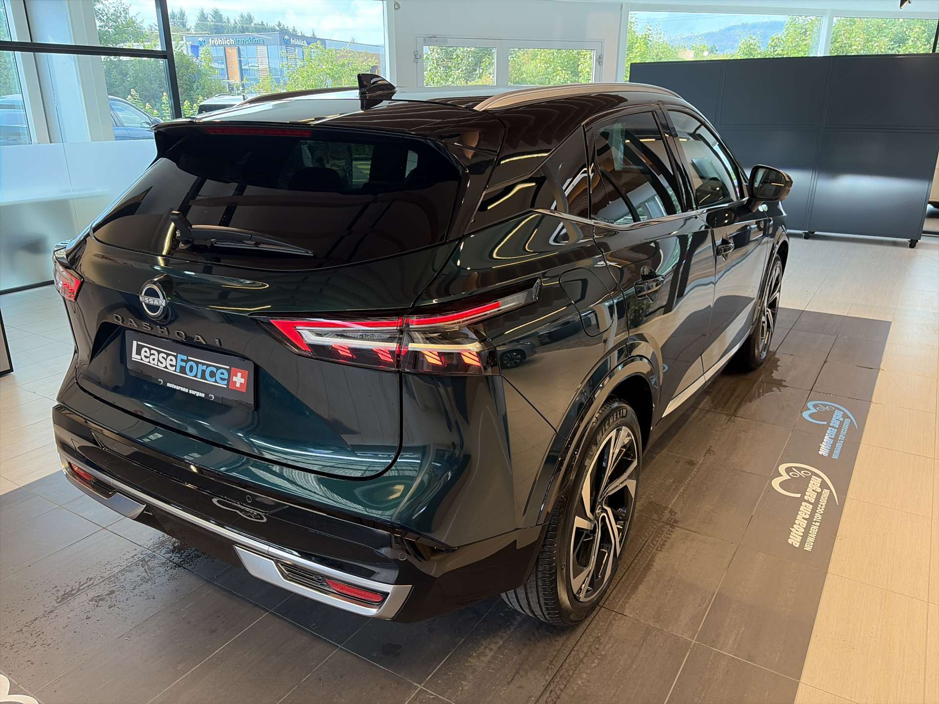 NISSAN Qashqai 1.3 DIG-T MHEV Tekna+ Xtronic-Automat-image-2