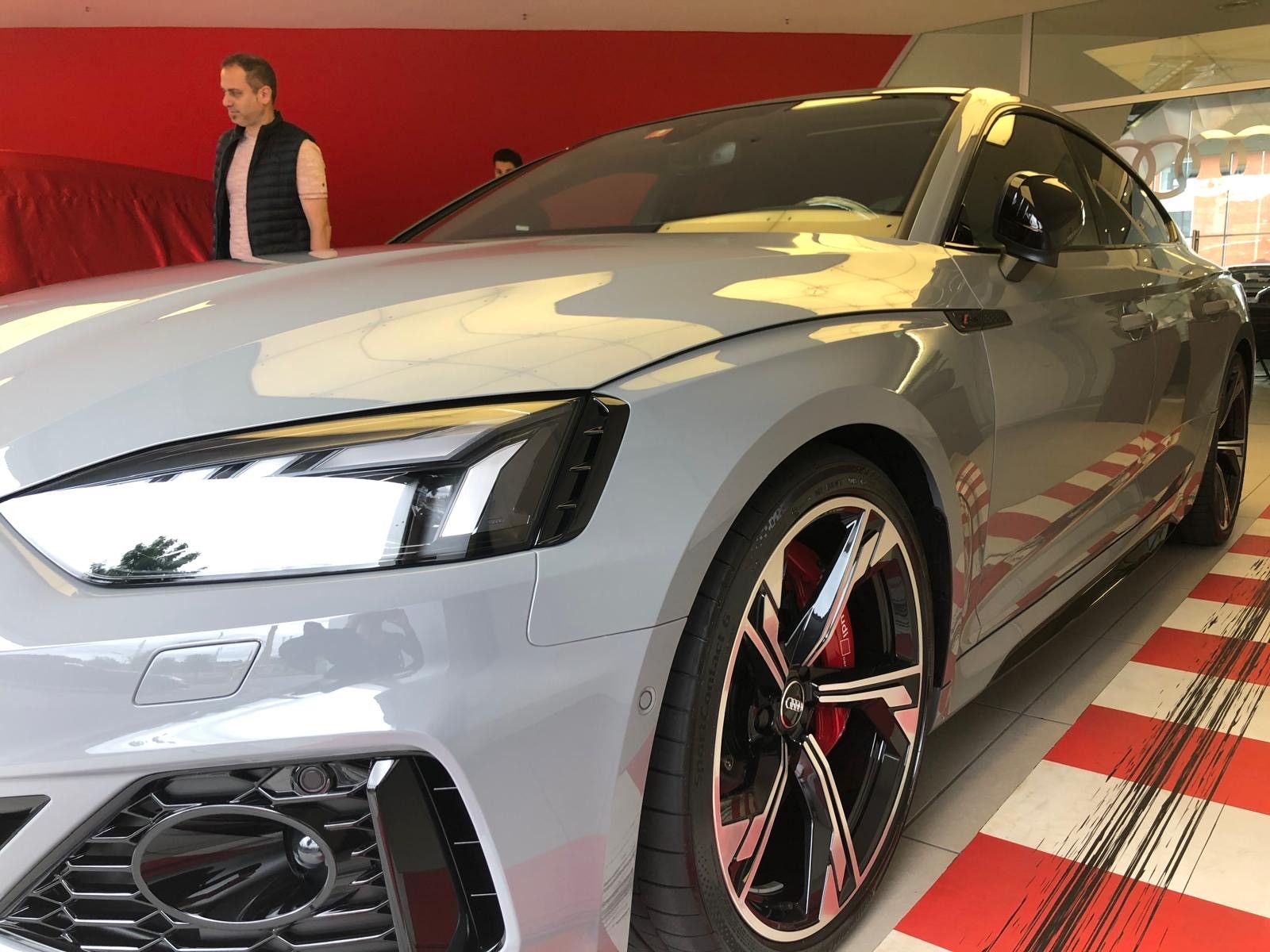 AUDI 2.9 V6 TFSI quattro T-Tronic-image-2