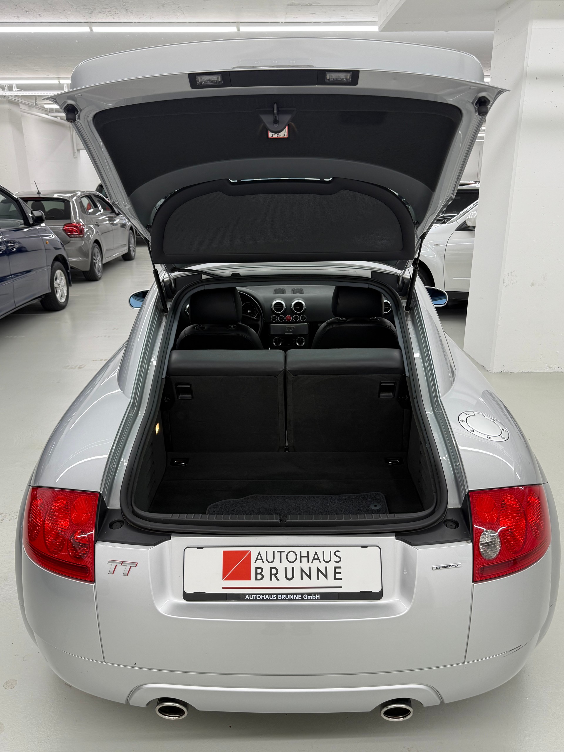 AUDI TT Coupé 1.8 T quattro-image-8