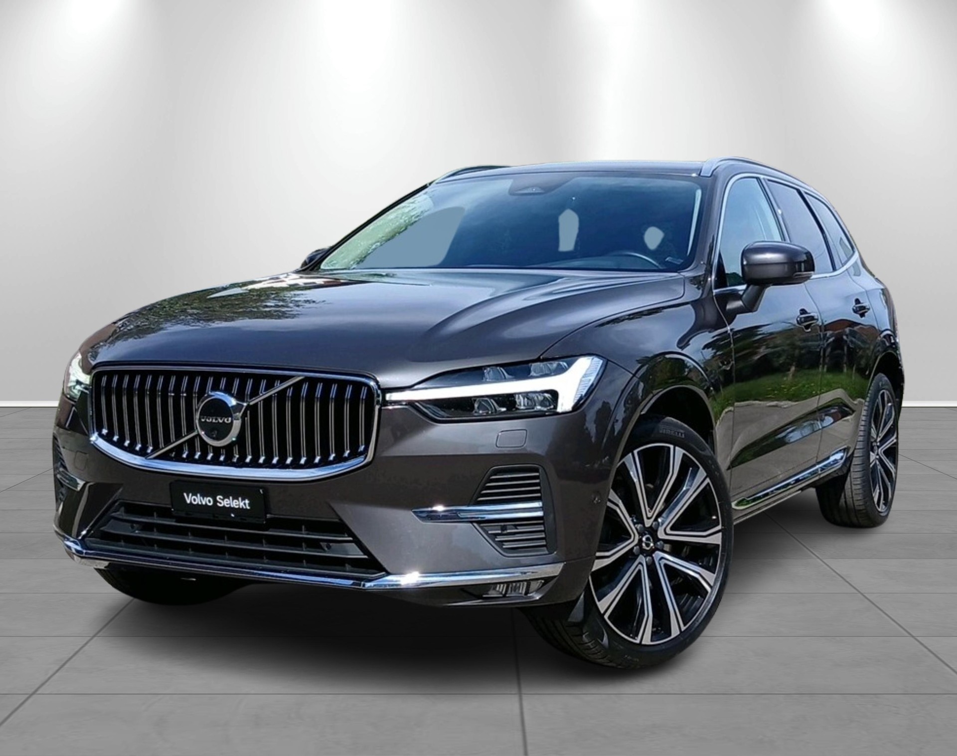 VOLVO XC60 2.0 B5 MH Inscription AWD-image-0