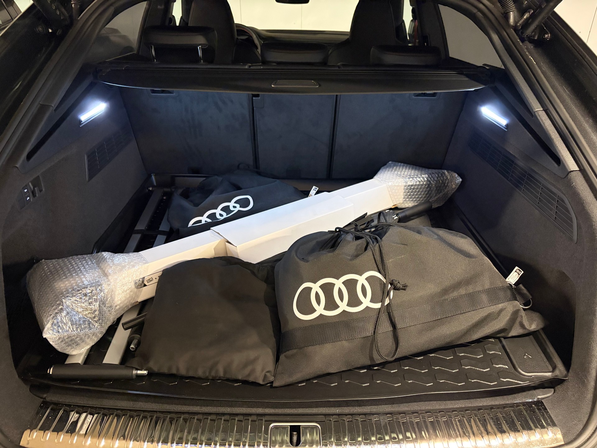 AUDI 3.0 TFSI e Attraction quattro 290 T-Tronic-image-13