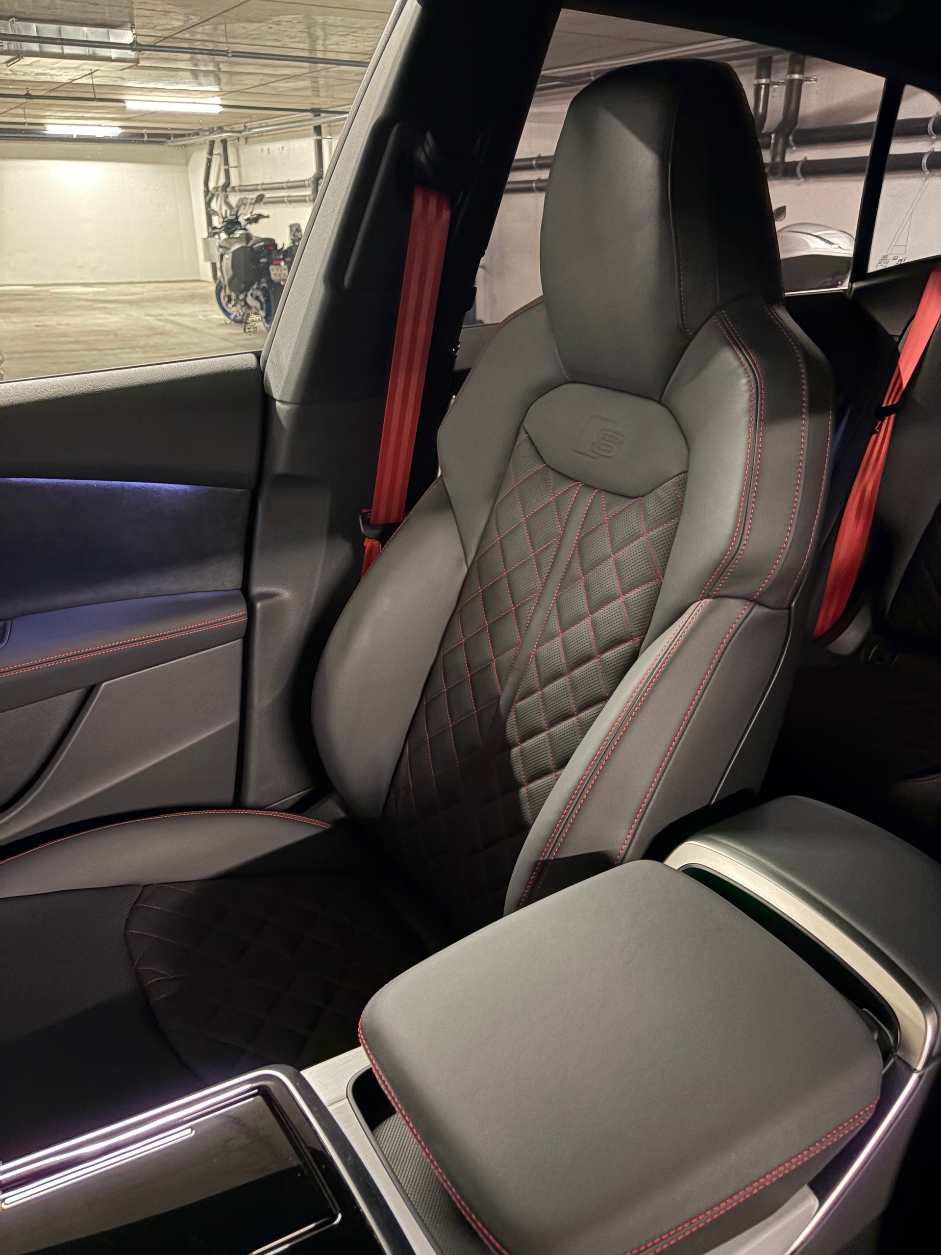 AUDI 3.0 TFSI e Attraction quattro 290 T-Tronic-image-7