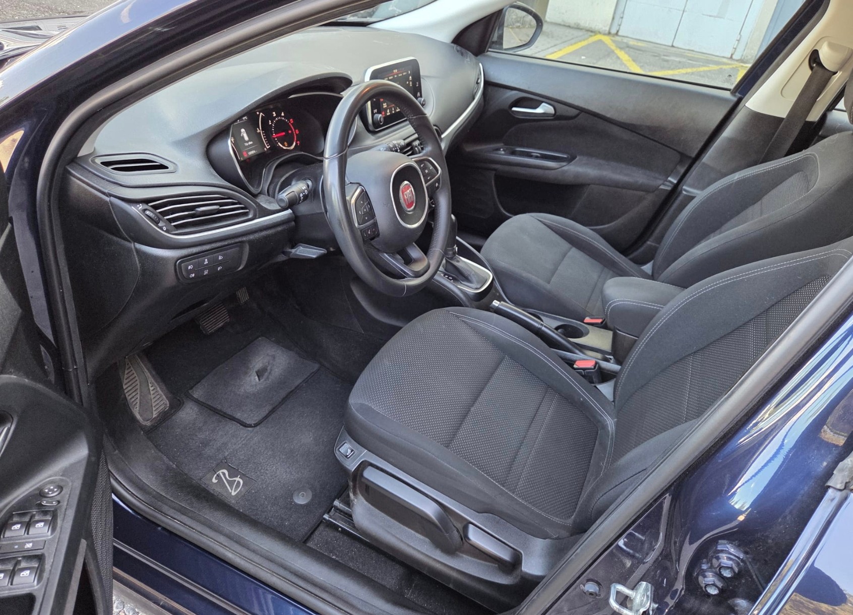 FIAT Tipo 1.6MJ Lounge DCT-6-image-6
