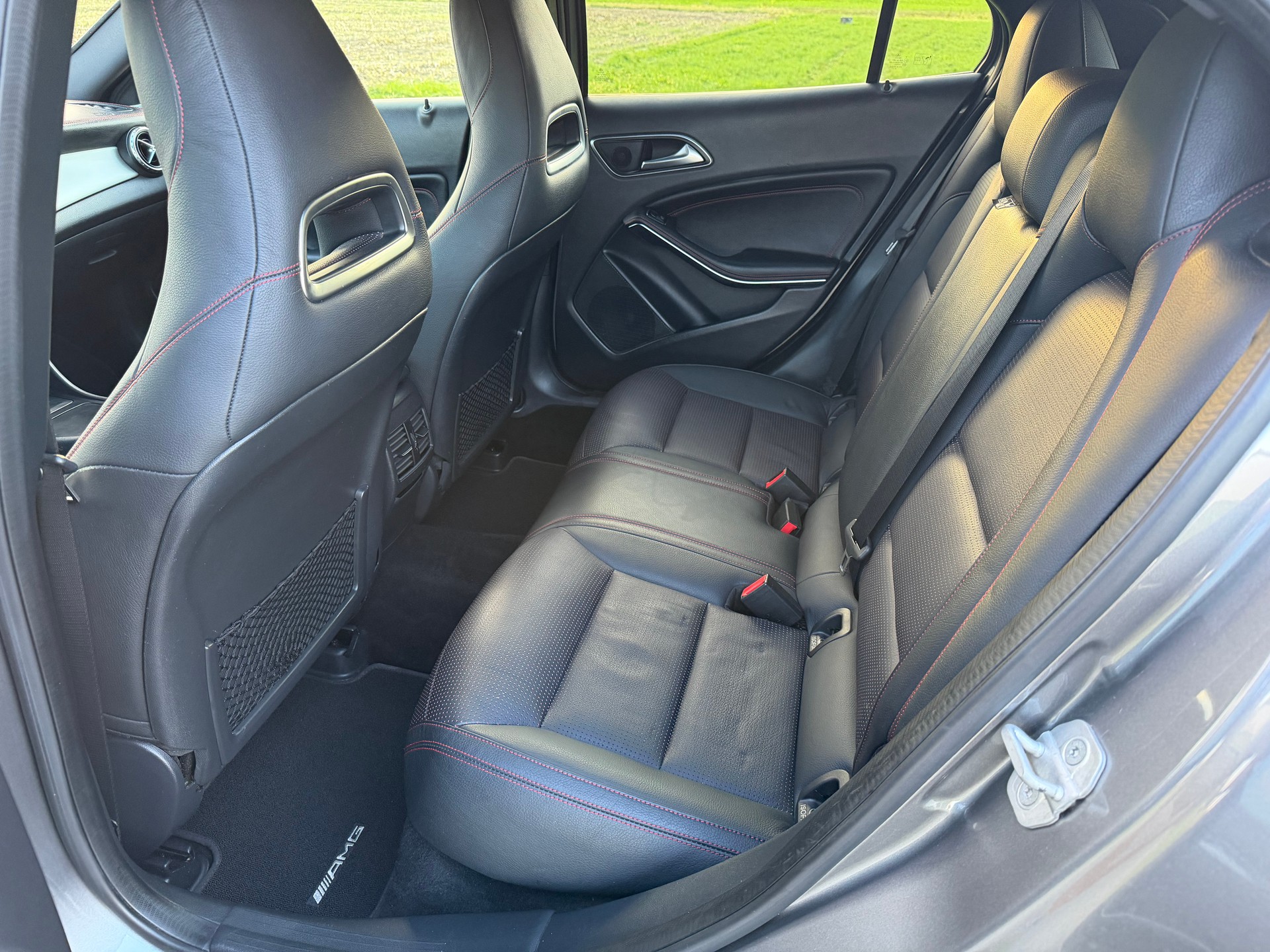 MERCEDES-BENZ GLA 220 d AMG Line 4Matic 7G-DCT-image-9