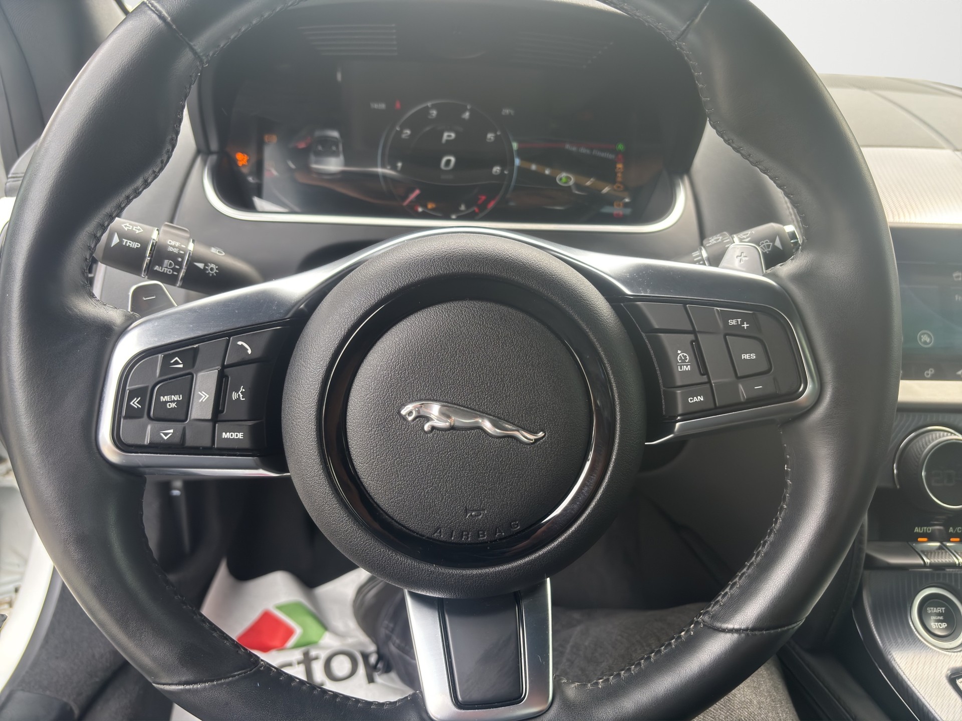JAGUAR F-Type Convertible 5.0 V8 First Edition Automatik-image-9