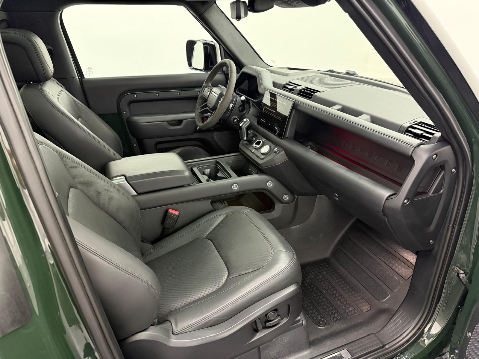 LAND ROVER Defender 90 525 V8 5.0 AT8-image-8