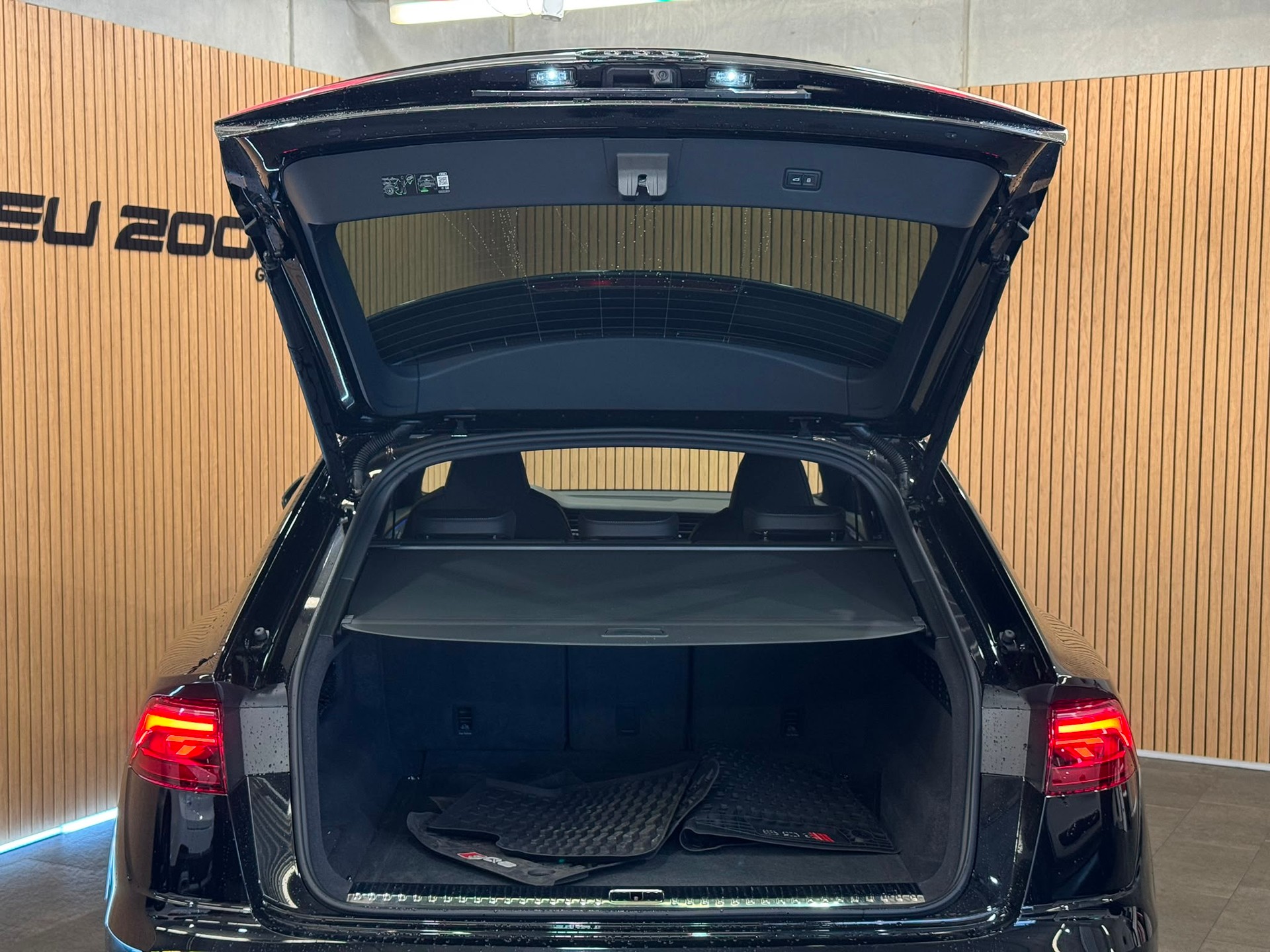 AUDI Q8 SUV 50 TDI quattro tiptronic *Top Ausstattung*-image-7