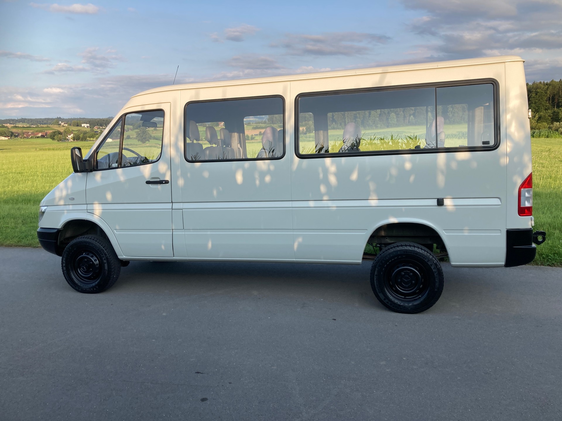 MERCEDES-BENZ Sprinter 313 CDI 4x4 mit Geländeuntersetzung und 11 Sitzen-image-4