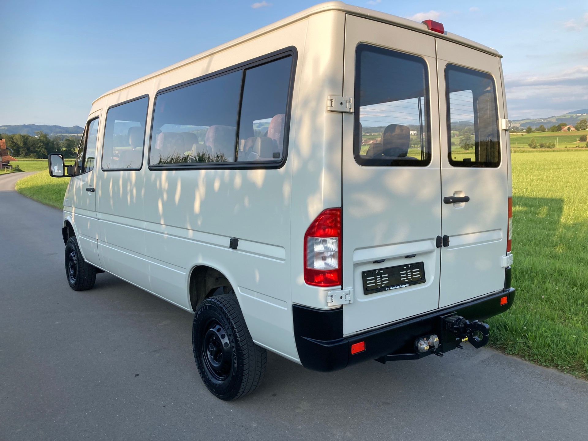 MERCEDES-BENZ Sprinter 313 CDI 4x4 mit Geländeuntersetzung und 11 Sitzen-image-3