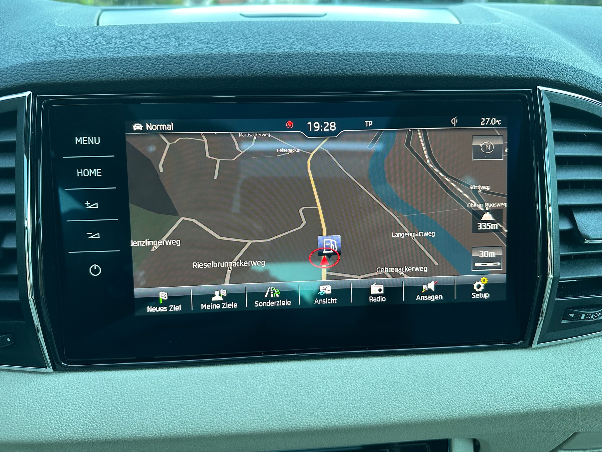 SKODA Karoq 2.0 TDI CR Style 4x4 DSG-image-18