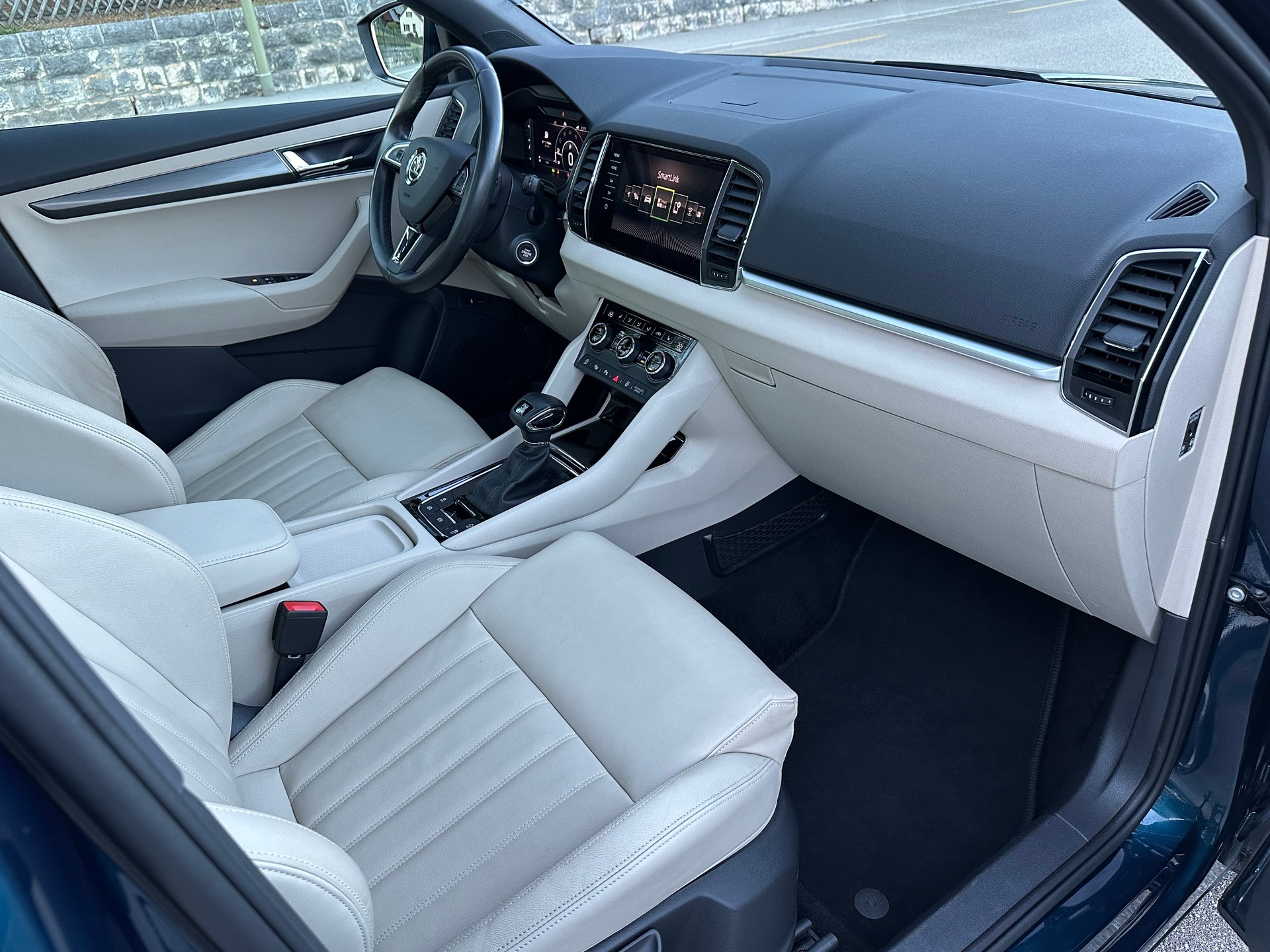 SKODA Karoq 2.0 TDI CR Style 4x4 DSG-image-10
