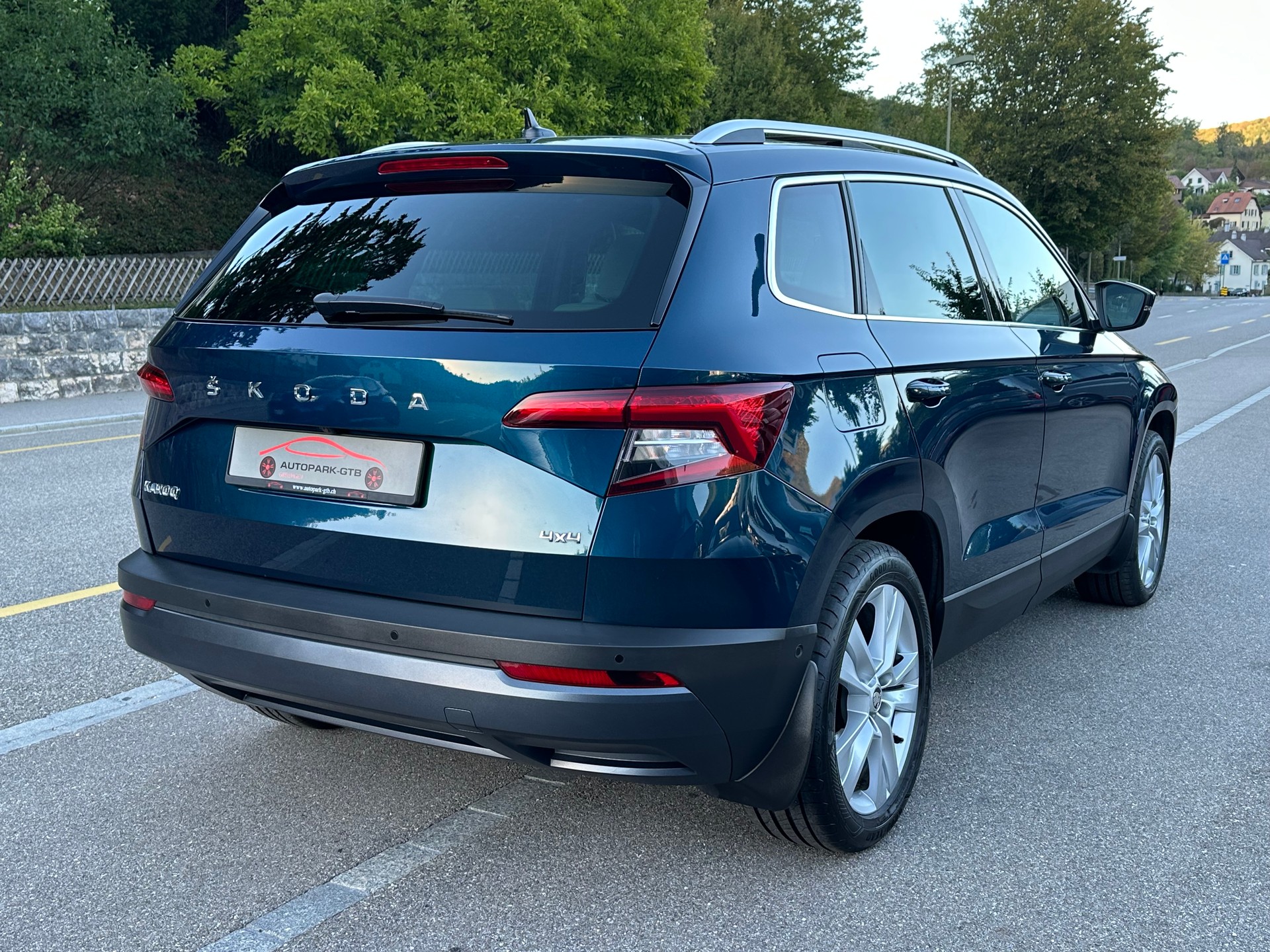 SKODA Karoq 2.0 TDI CR Style 4x4 DSG-image-5