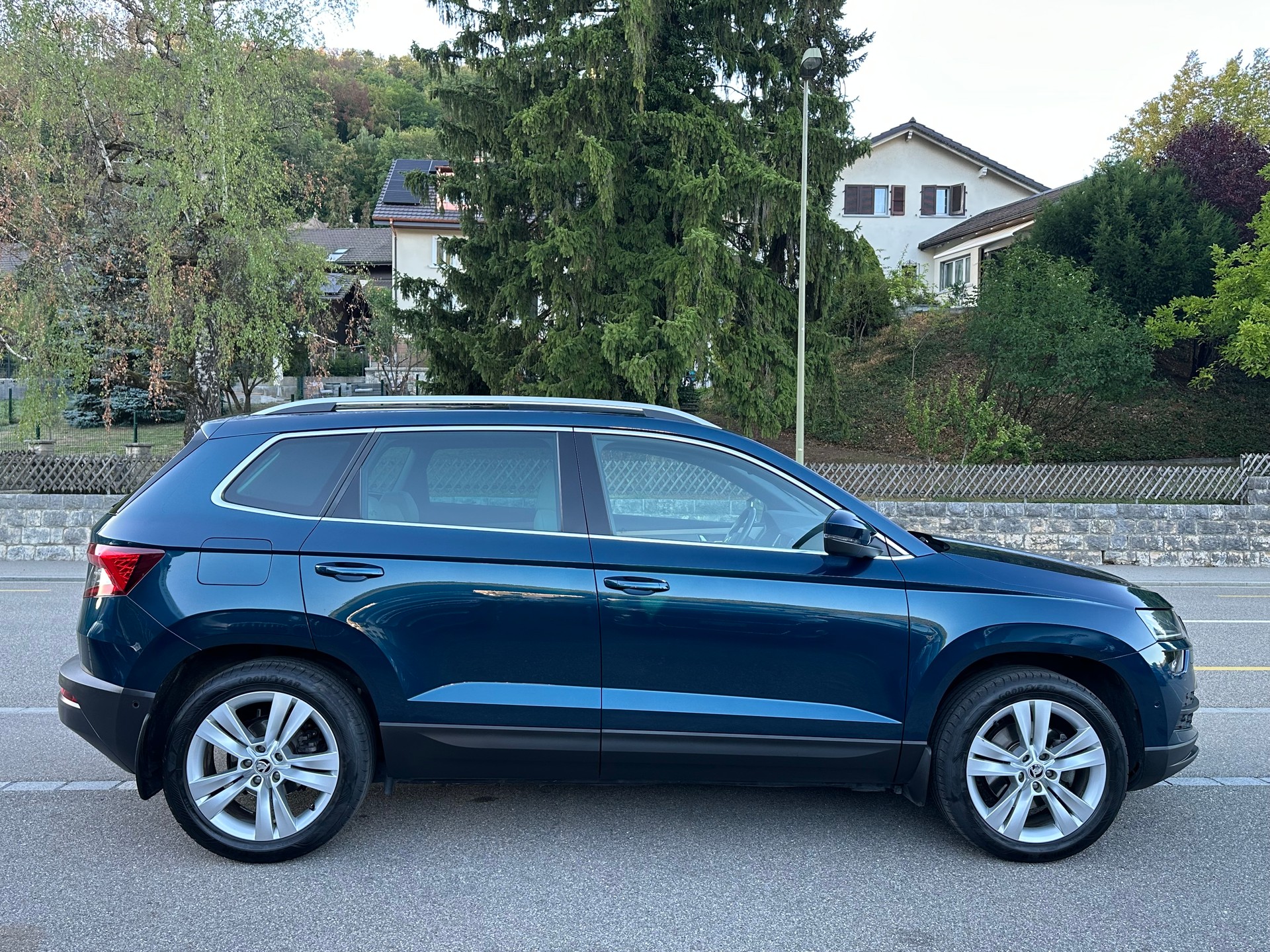 SKODA Karoq 2.0 TDI CR Style 4x4 DSG-image-3