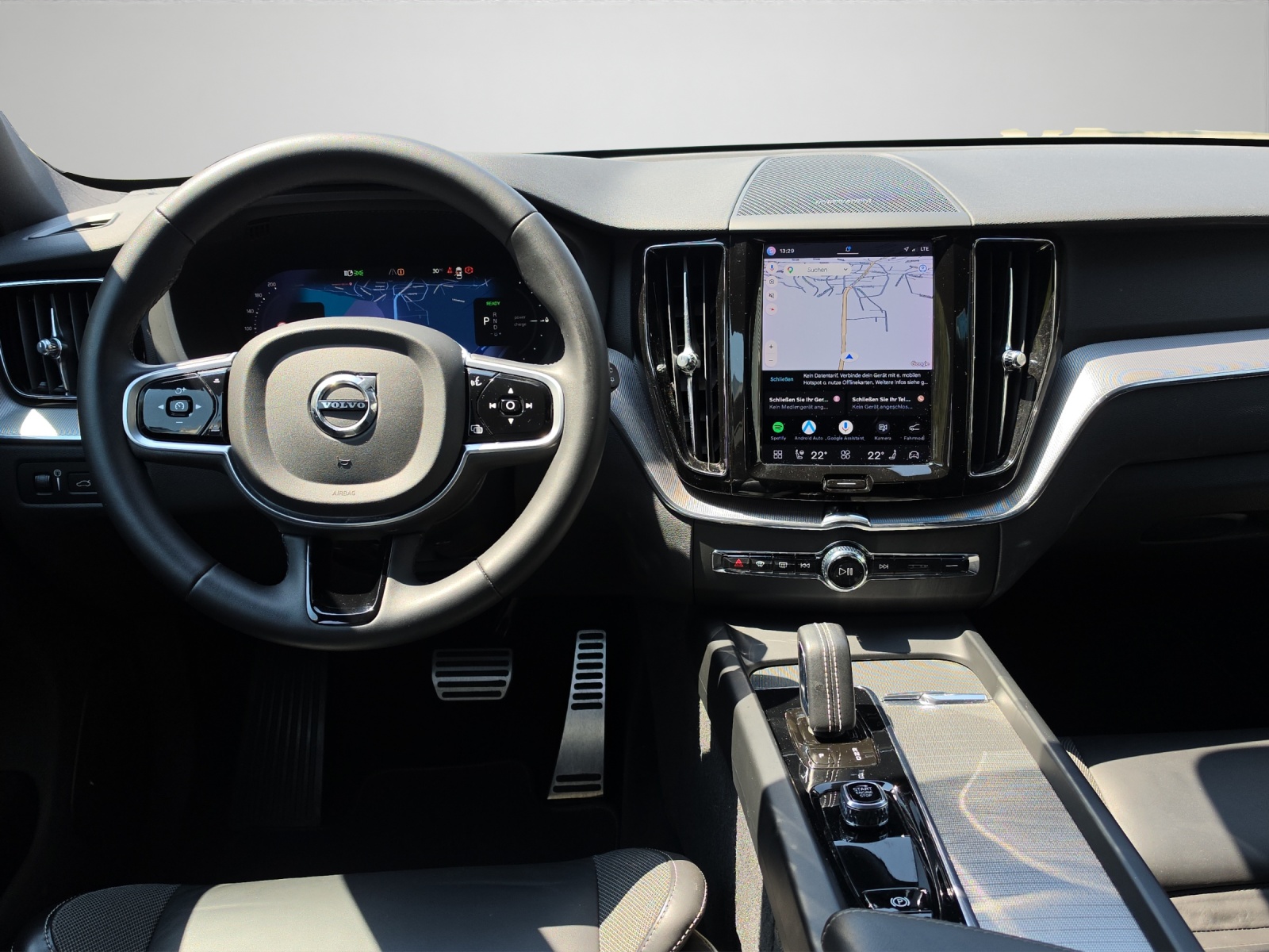 Image VOLVO XC60 XC60 2.0 T6 TE R-Design eAWD