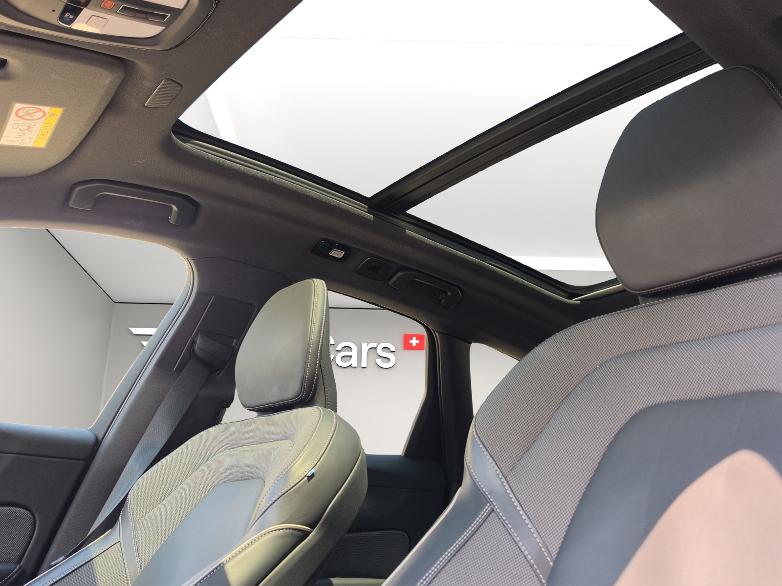 Image VOLVO XC60 XC60 2.0 T6 TE R-Design eAWD