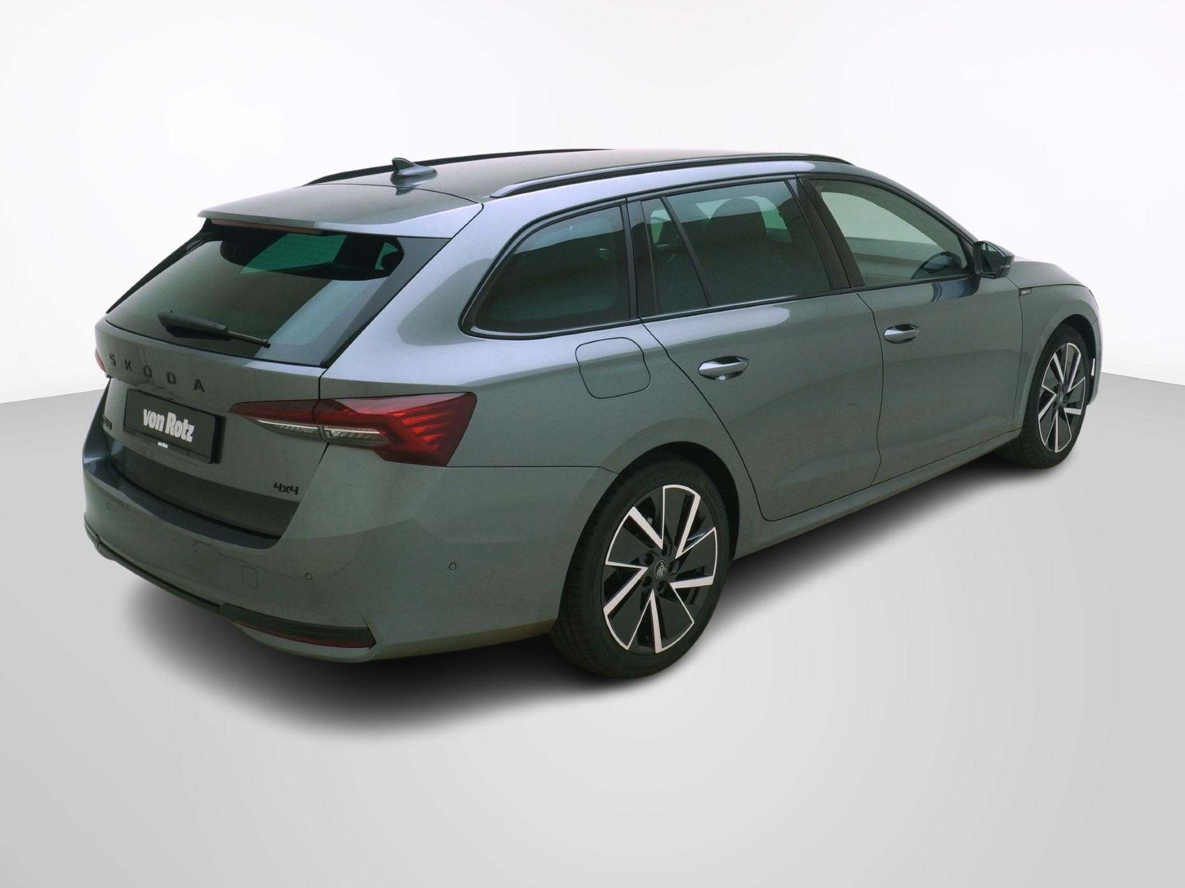SKODA Octavia 2.0 TSI SportLine 4x4 DSG-image-4